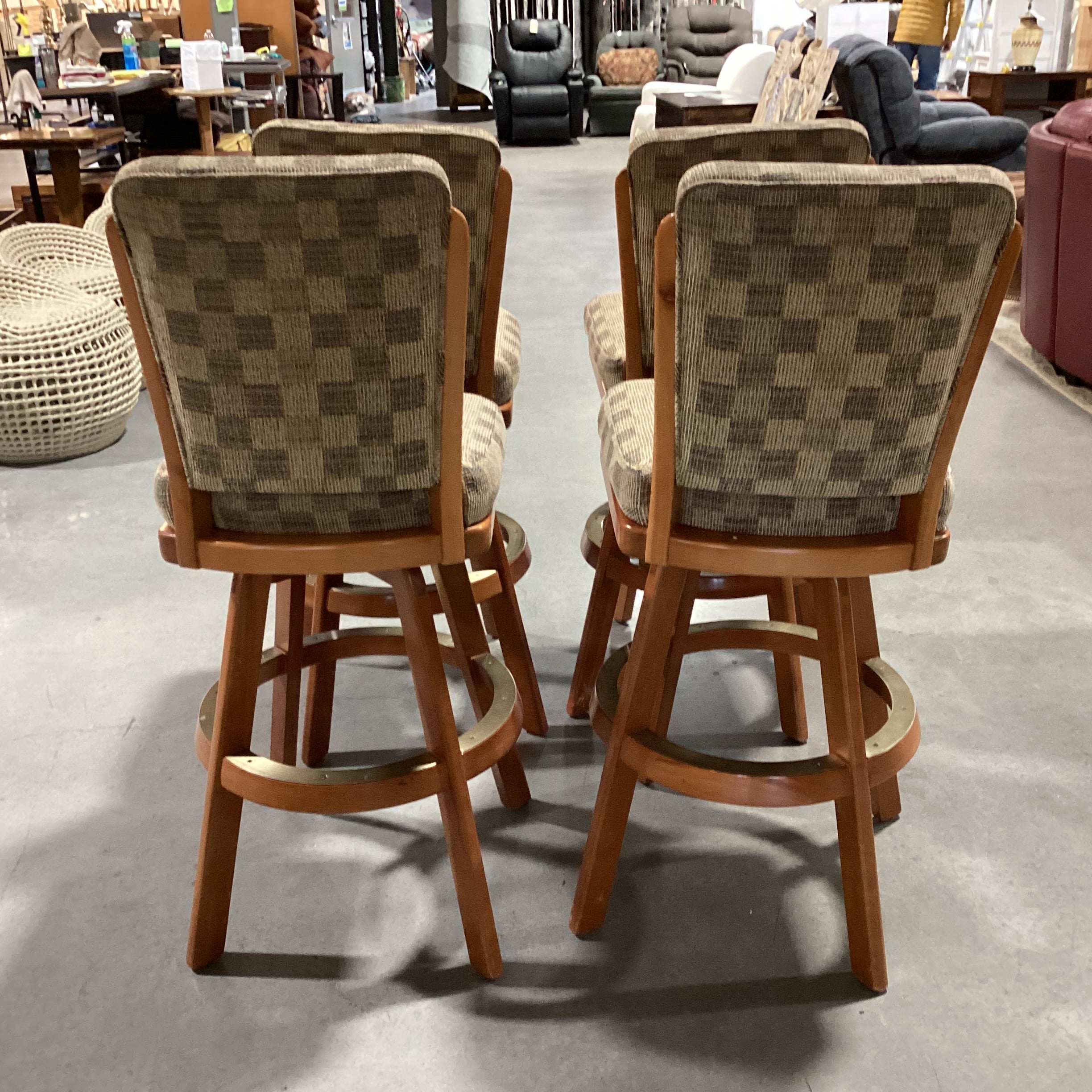 SET of 4 Wood with Checkered Upholstery Brass Plate Foot Rest Swivel Barstool 31"