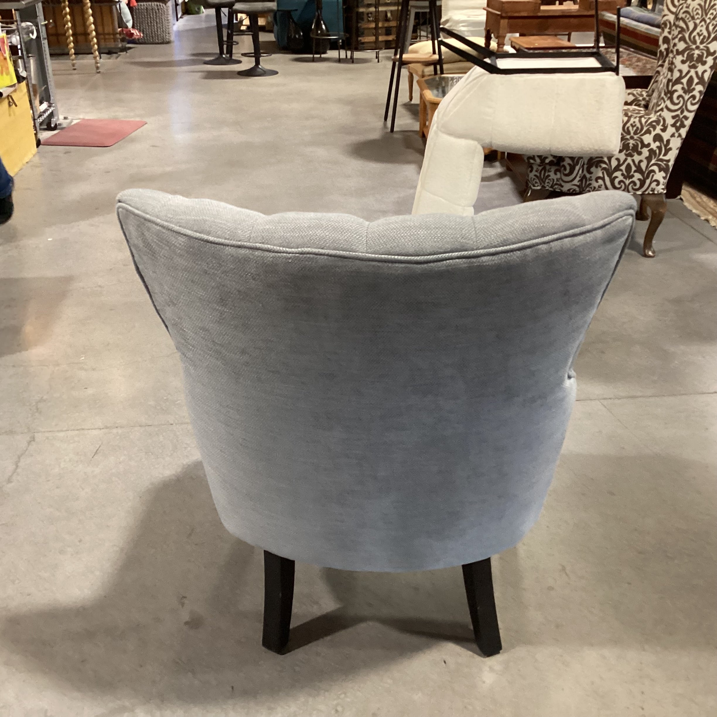 E&E Co. Grey Woven Tufted Winged Chair 29"x 34"x 30"
