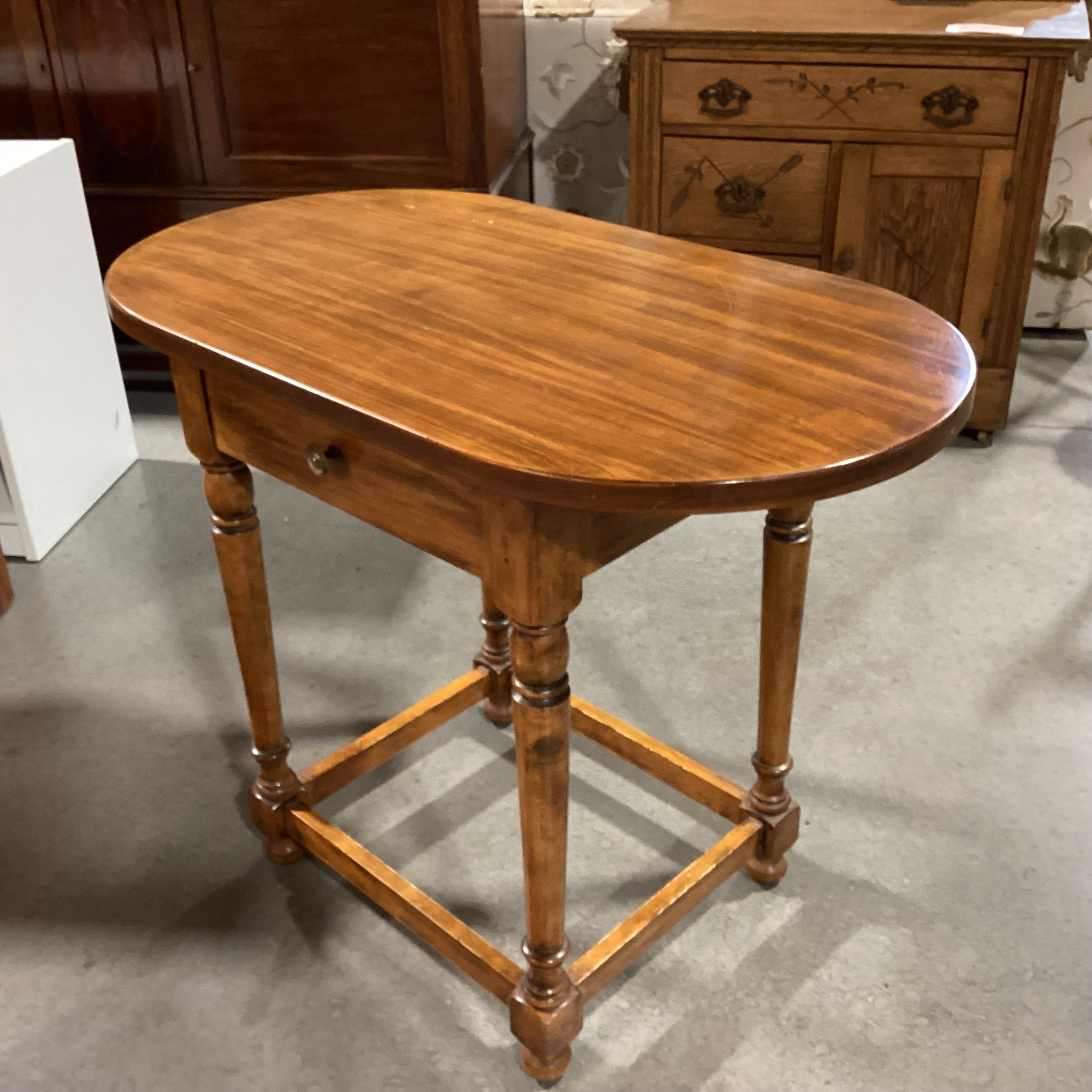 Sarreid Made in Italy Oval Top Finished Carved Wood 1 Drawer Accent Table 35.5"x 20"x 28"