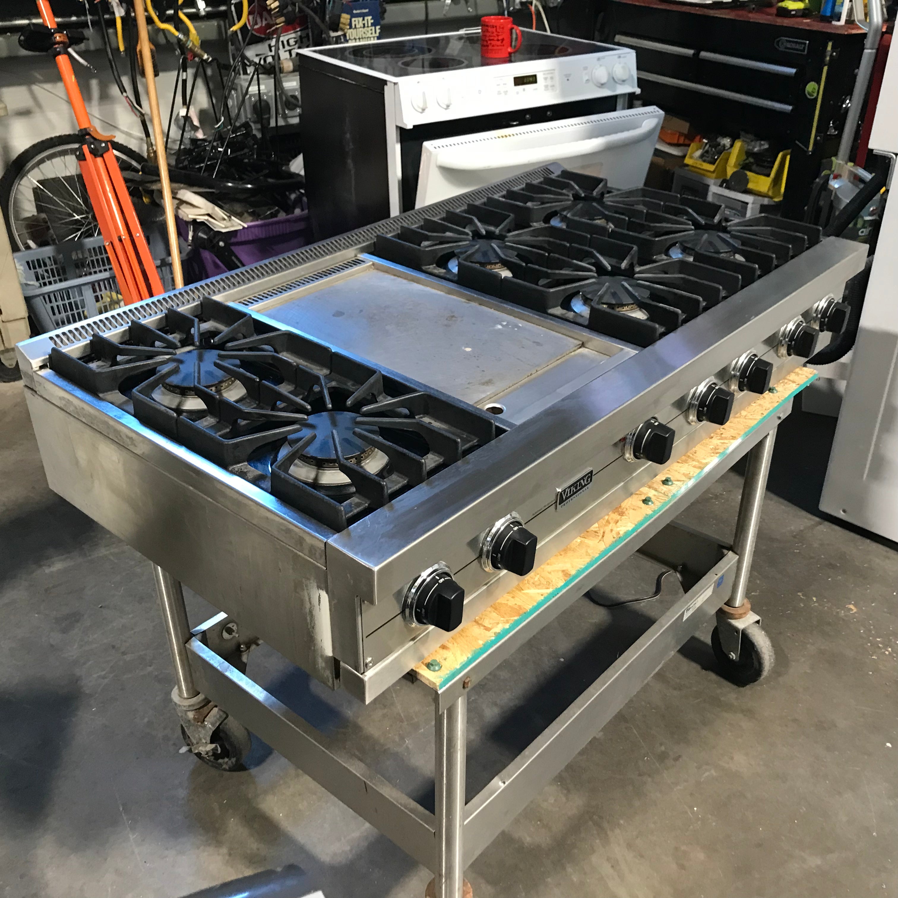 Viking 48" Stainless Steel 6 Burner, 1 Griddle Gas CookTop 48"x 27"x 8"