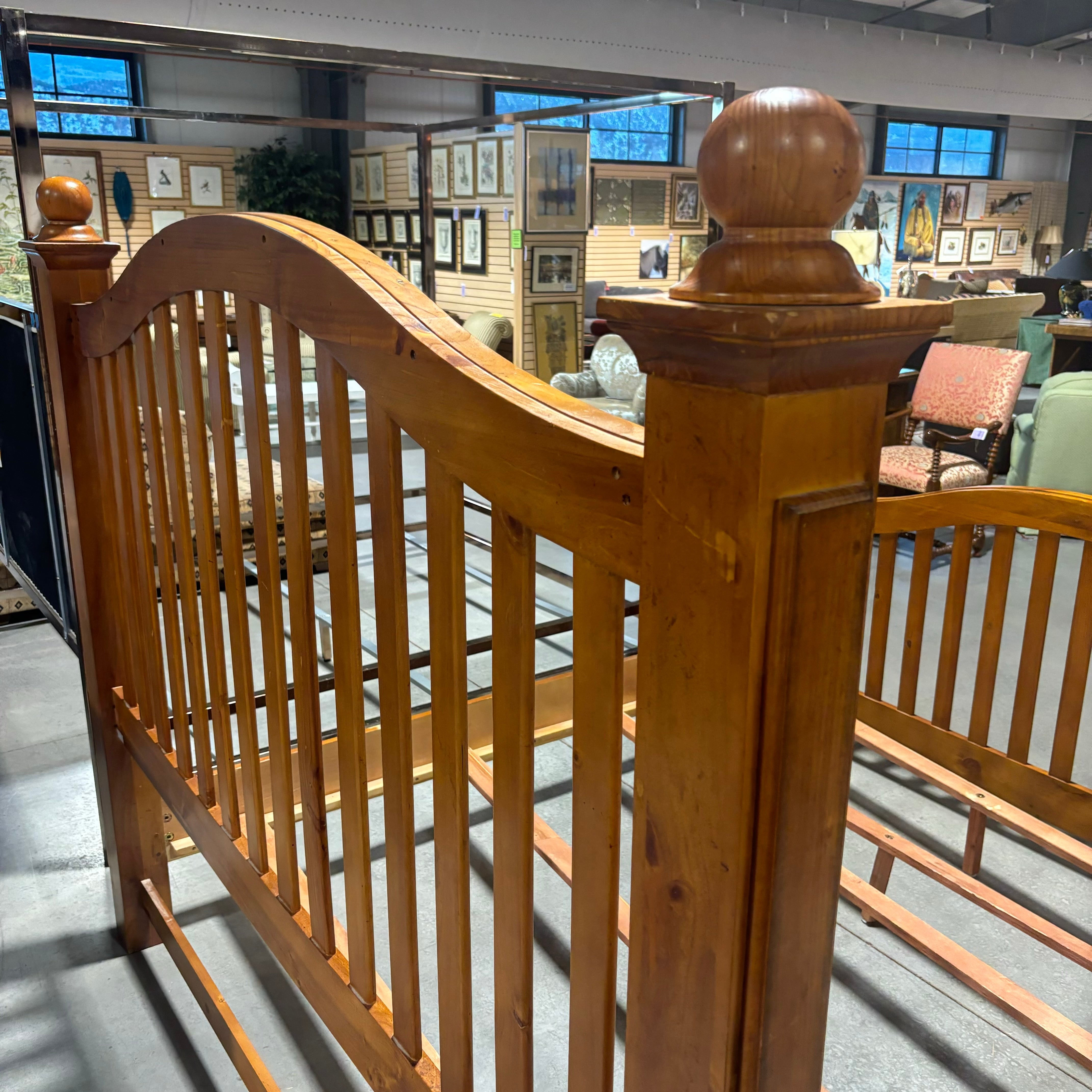 KING Solid Light Finish Wood Bed Set 82.5"x 90.5"x 69"