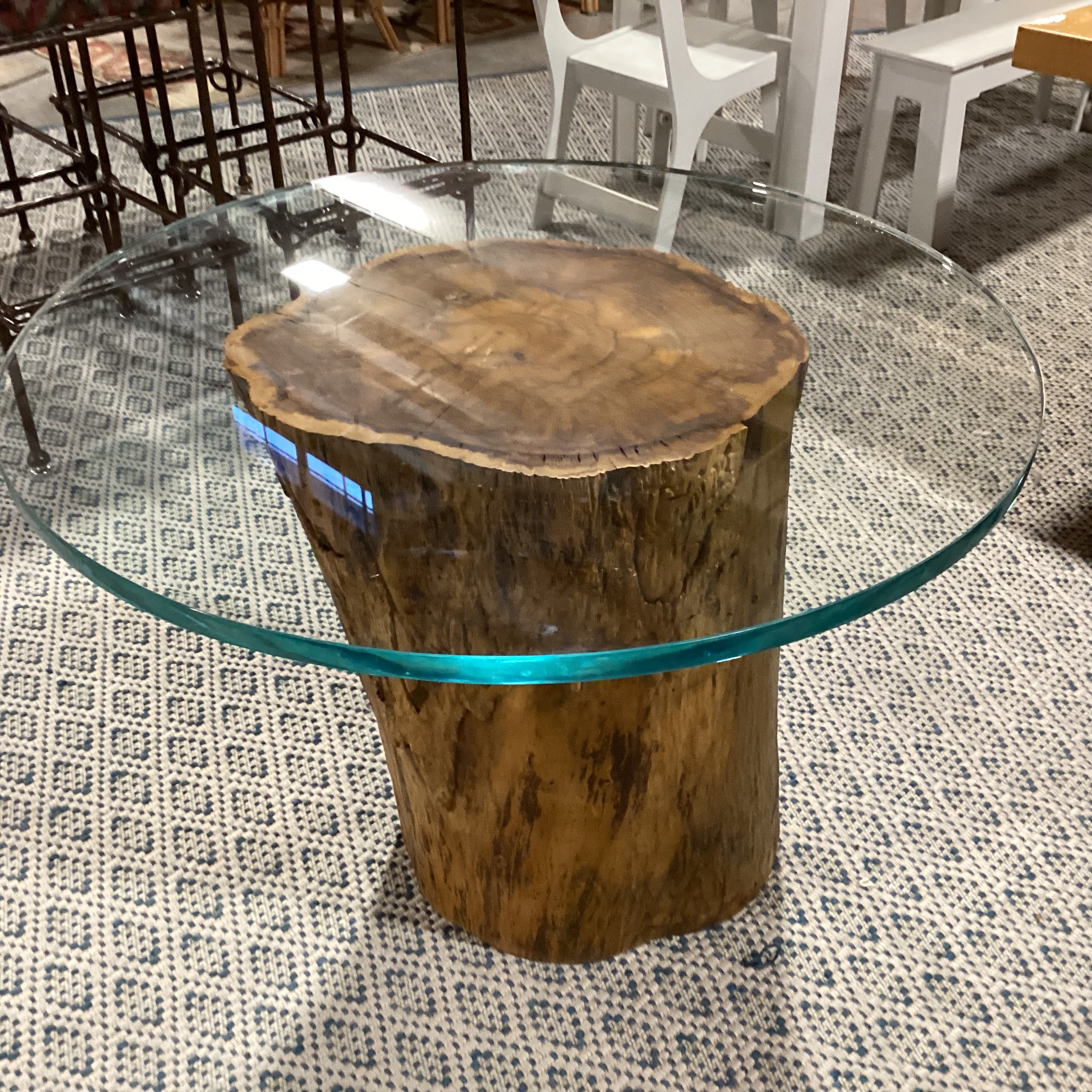 Solid Log Stump with Round Thick Glass Dining Table 38" Diameter x 29"