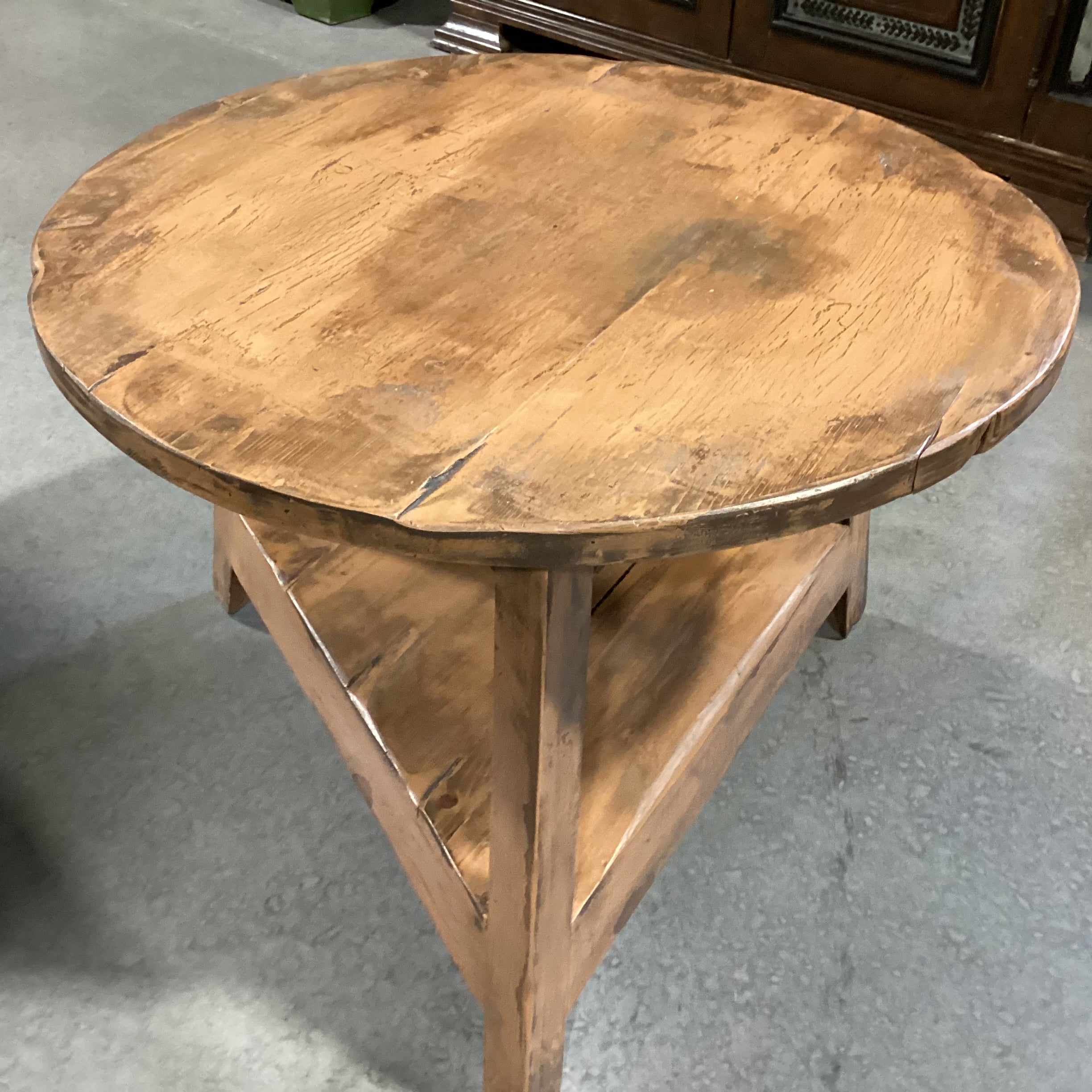 Distressed Antiqued Finish Round Tri-Leg with Shelf End Table 29.5" Diameter x 22.5"