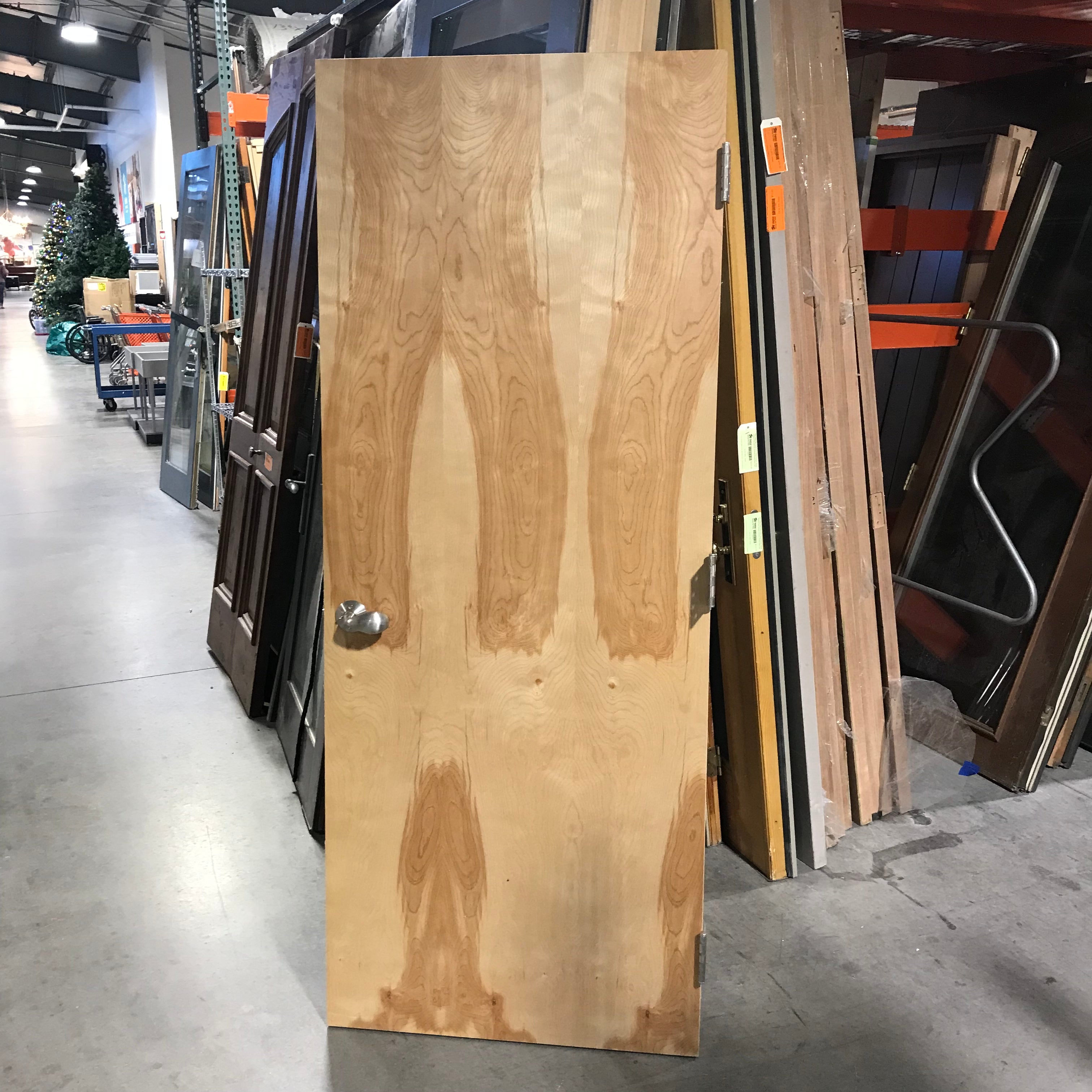 31.75"x 80"x 1.75" Pine Veneer Interior Door