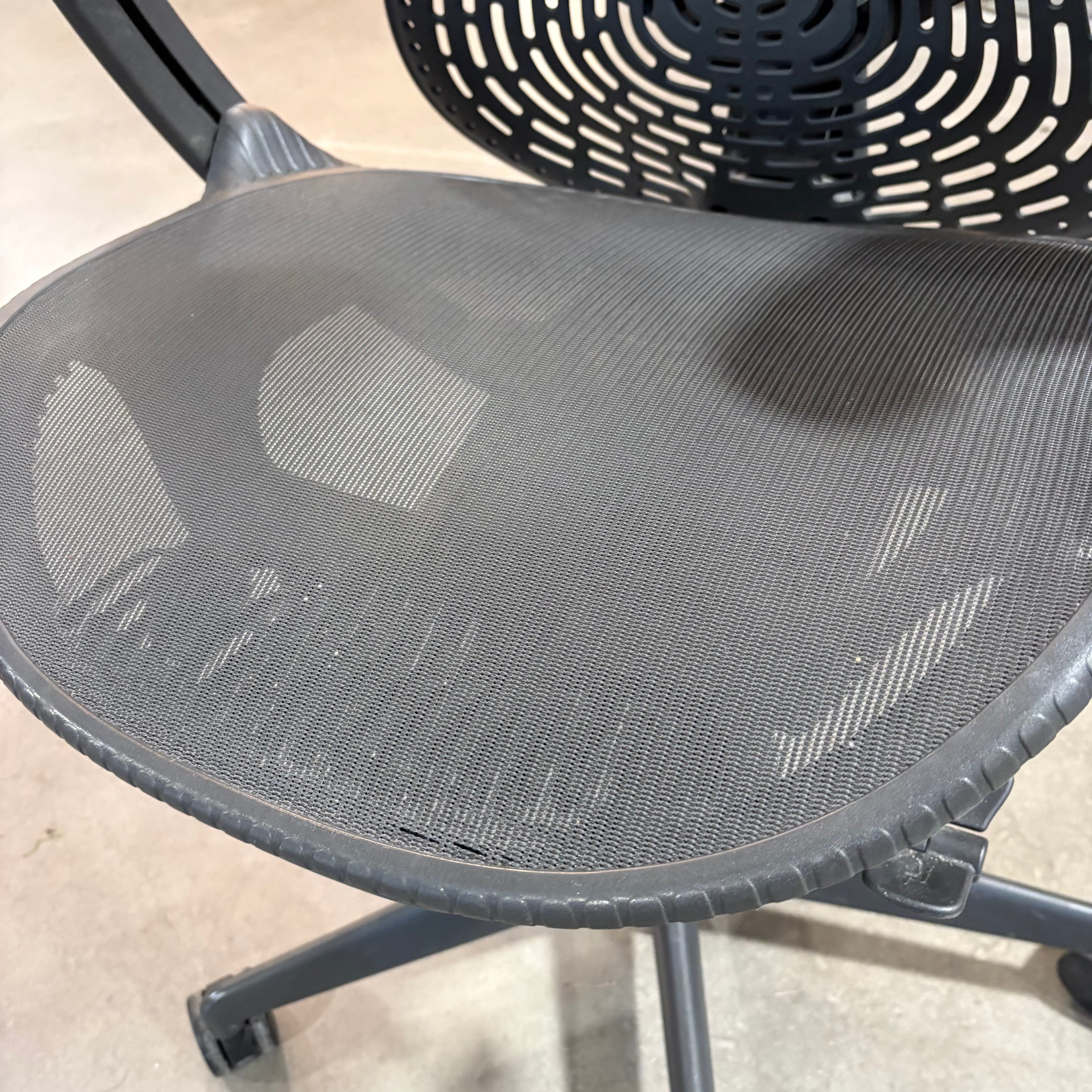 Herman Miller Mirra 2 Black Mesh Triflex Office Chairs 30"x 18.5"x 44"