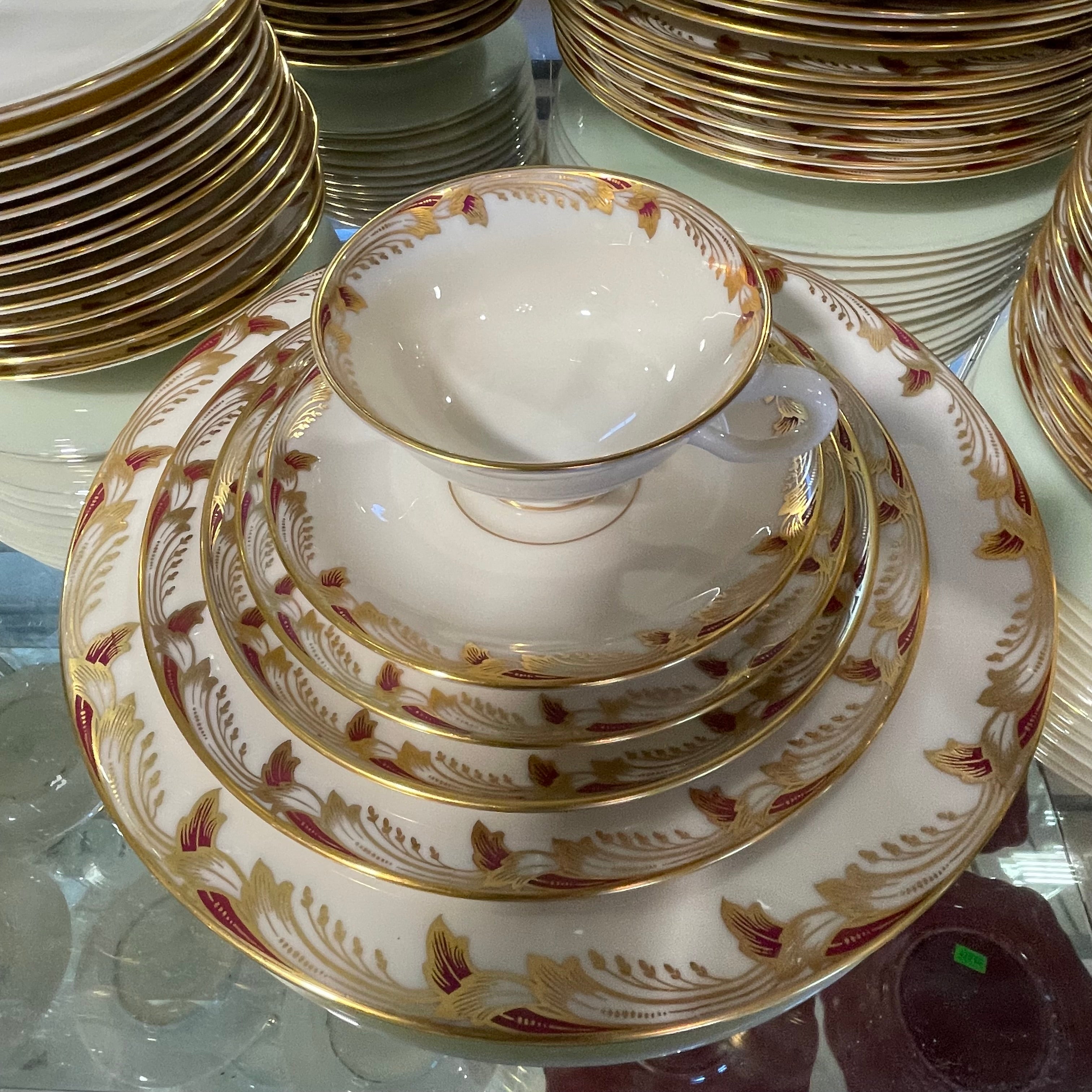 Set of 88 Pieces Lenox "Essex" Maroon Classic Porcelain Dinnerware Set