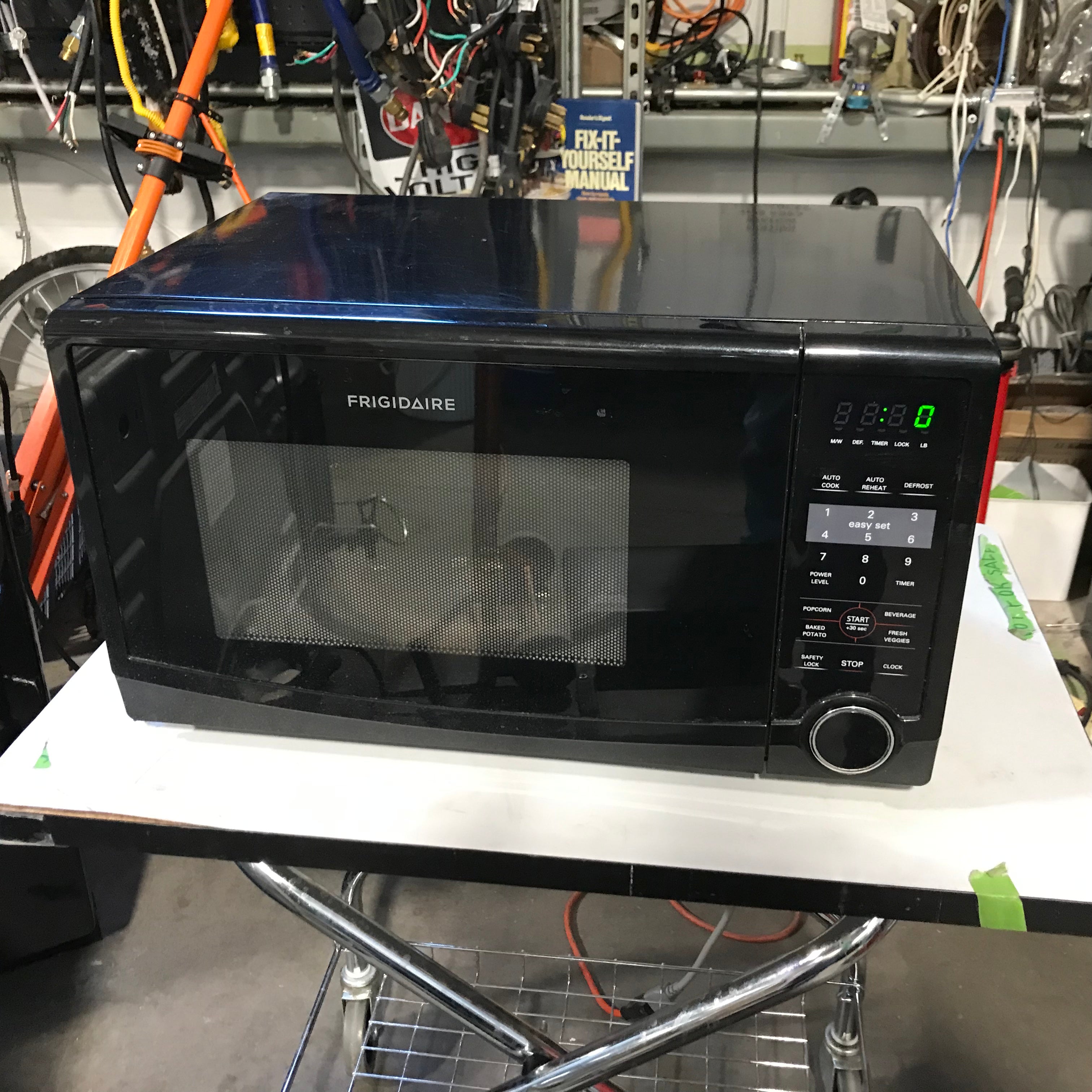 Frigidaire Black Counter-Top Microwave 20"x 14"x 12"