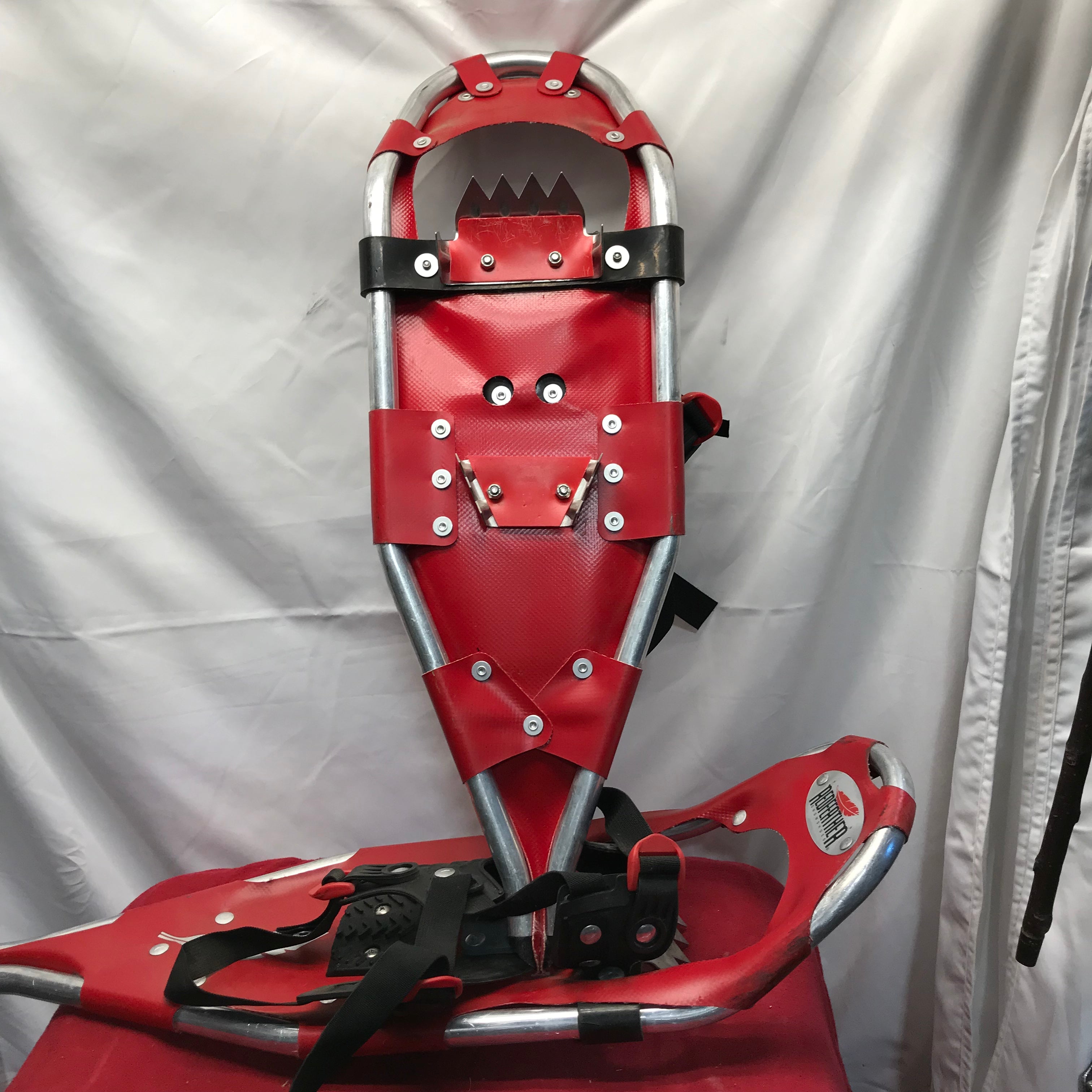 8"x 26" Redfeather Snowshoes