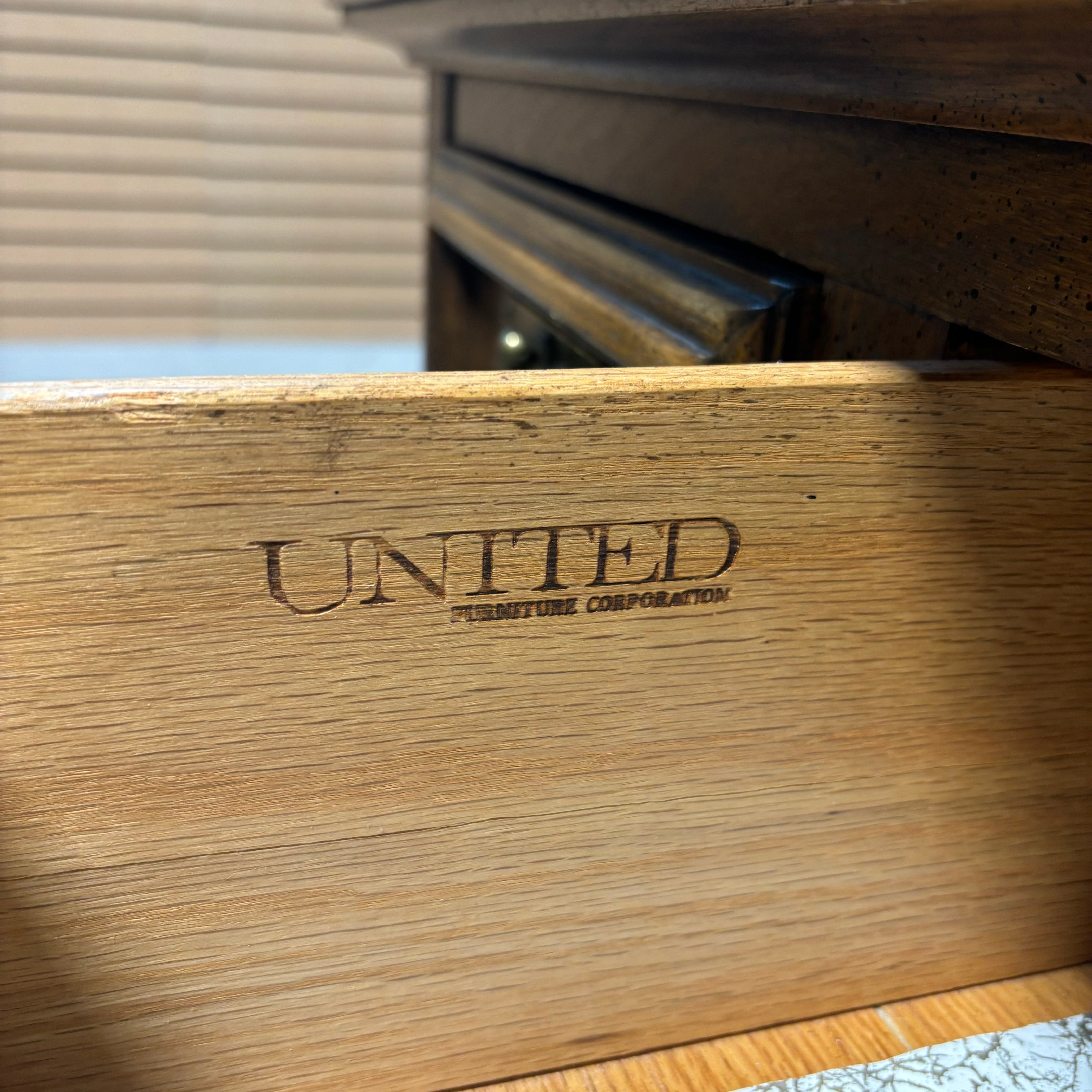 United Furniture Spanish Styl Dark Finish Wood & Brass Tone Handle 9 Drawer with Mirror Dresser 68"x 21"x 85"