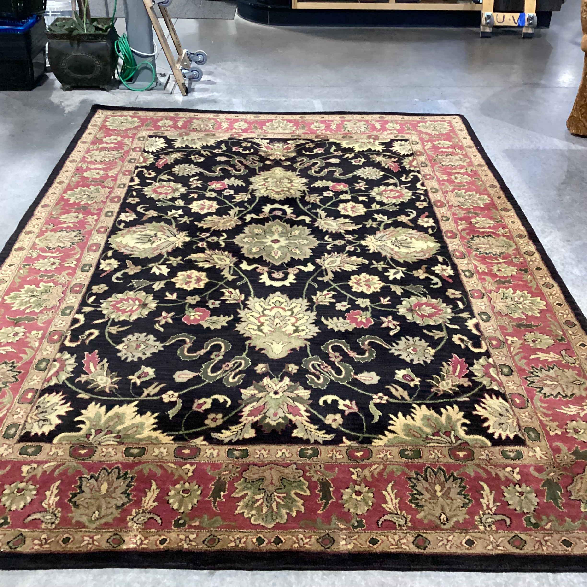 Black Gold & Red Floral Wool Rug 7'10"x 10'11"