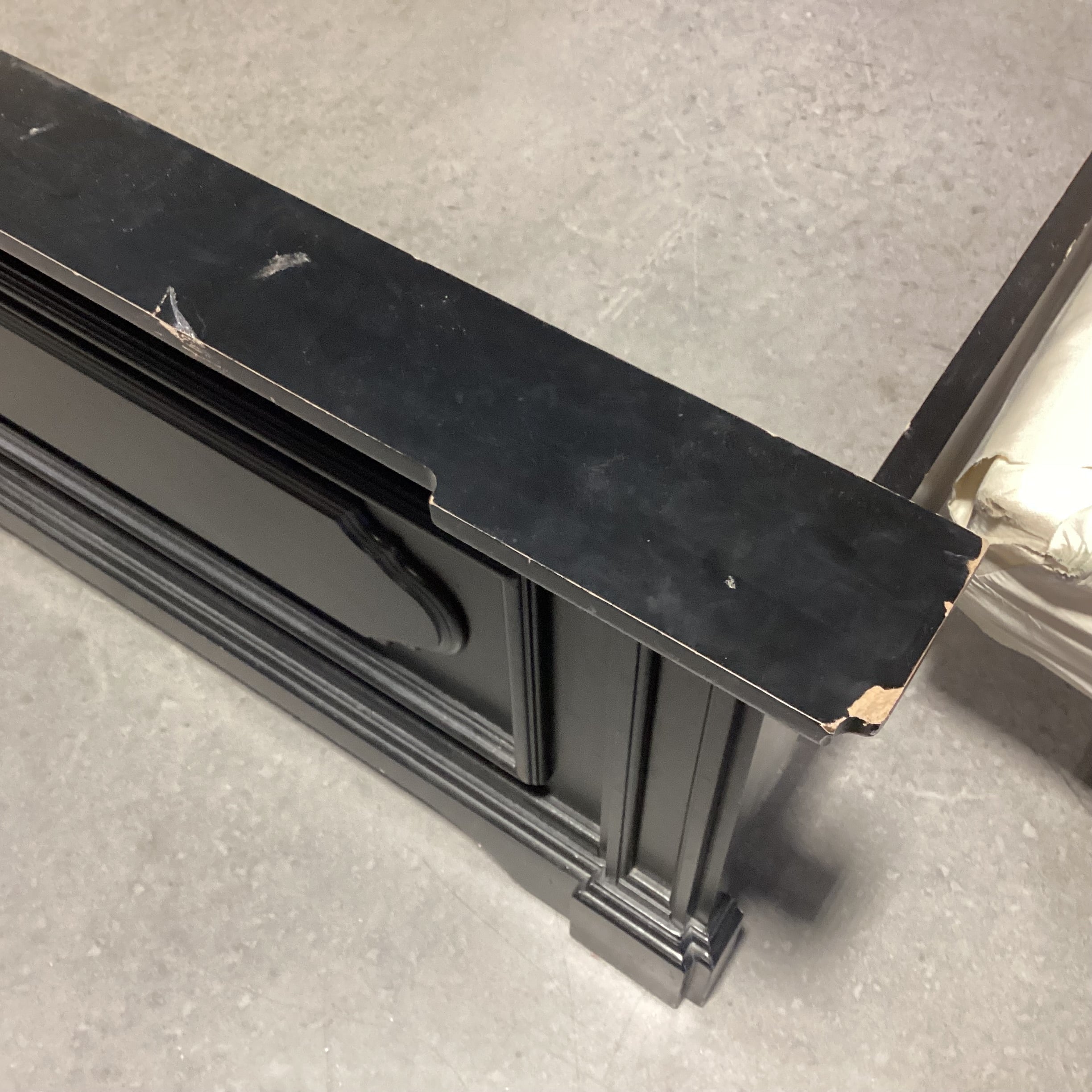 KING Black Finish Laminate Particle Wood Panel Detail Bed Set 83.5"x 87"x 60"