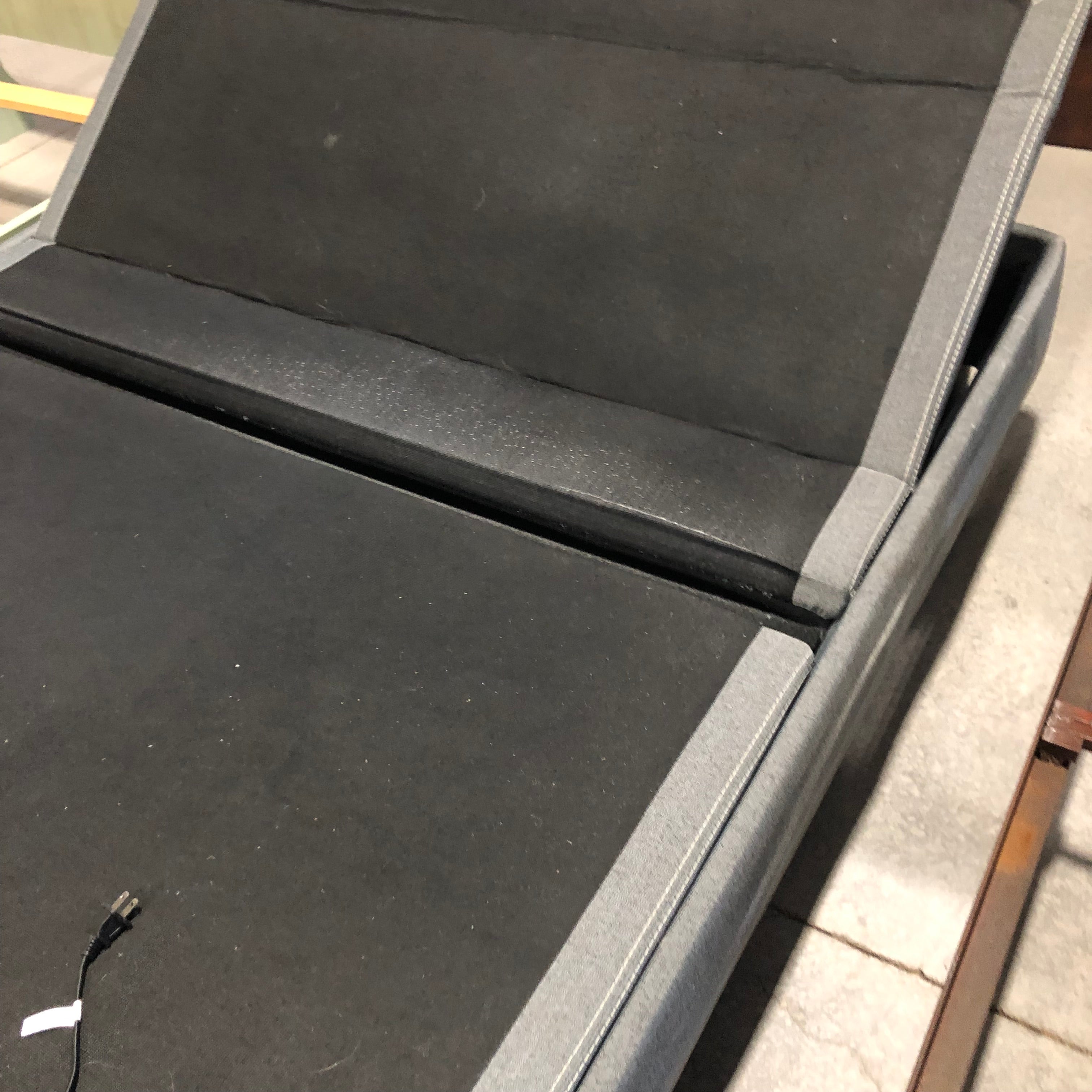 Queen Serta Motion Perfect Ergomotion Power Adjustable with Remote Bed Set 60"x 80"x 14"