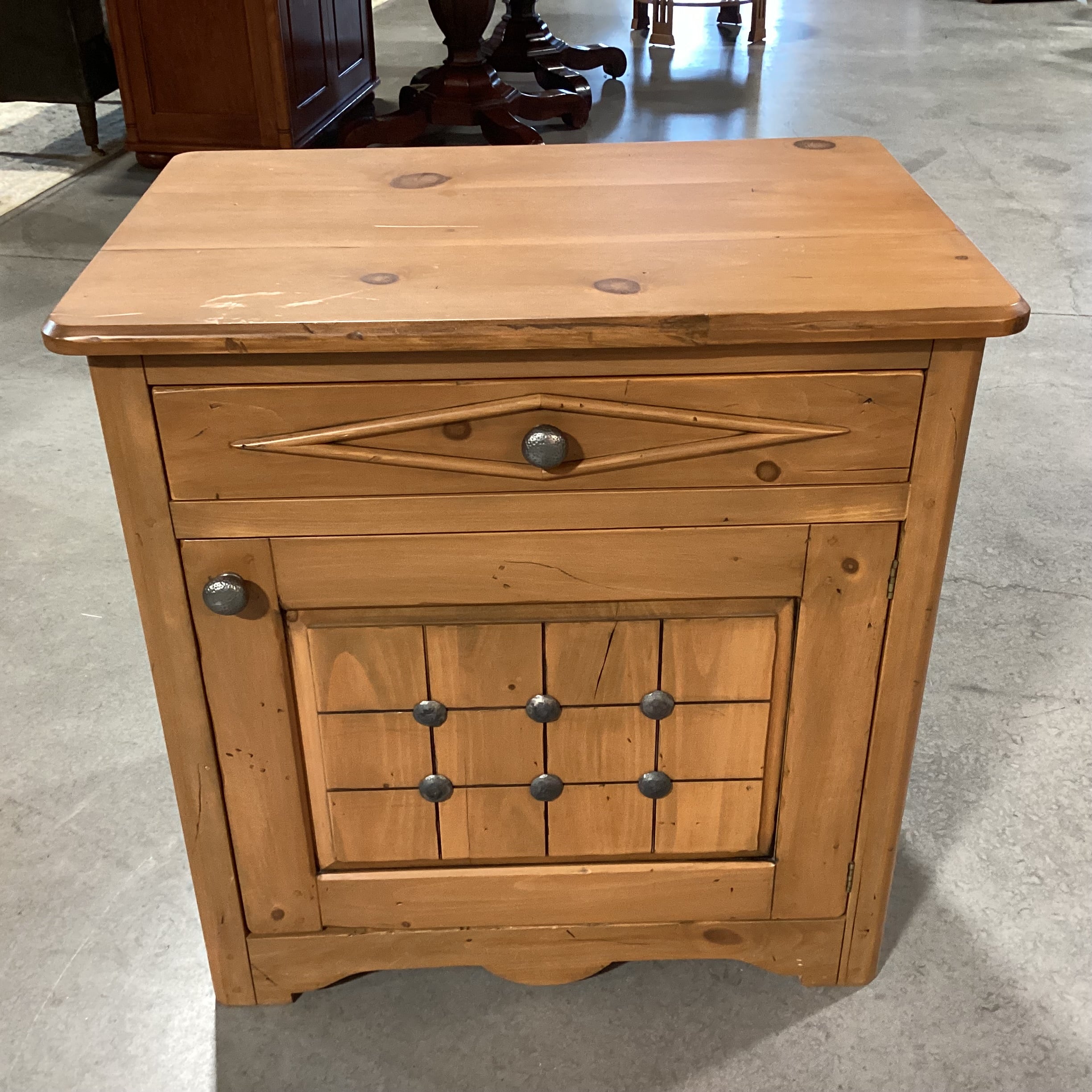 Finished Pine with Large Nailhead Detail Door 1 Drawer Nightstand 30"x 20"x 31"