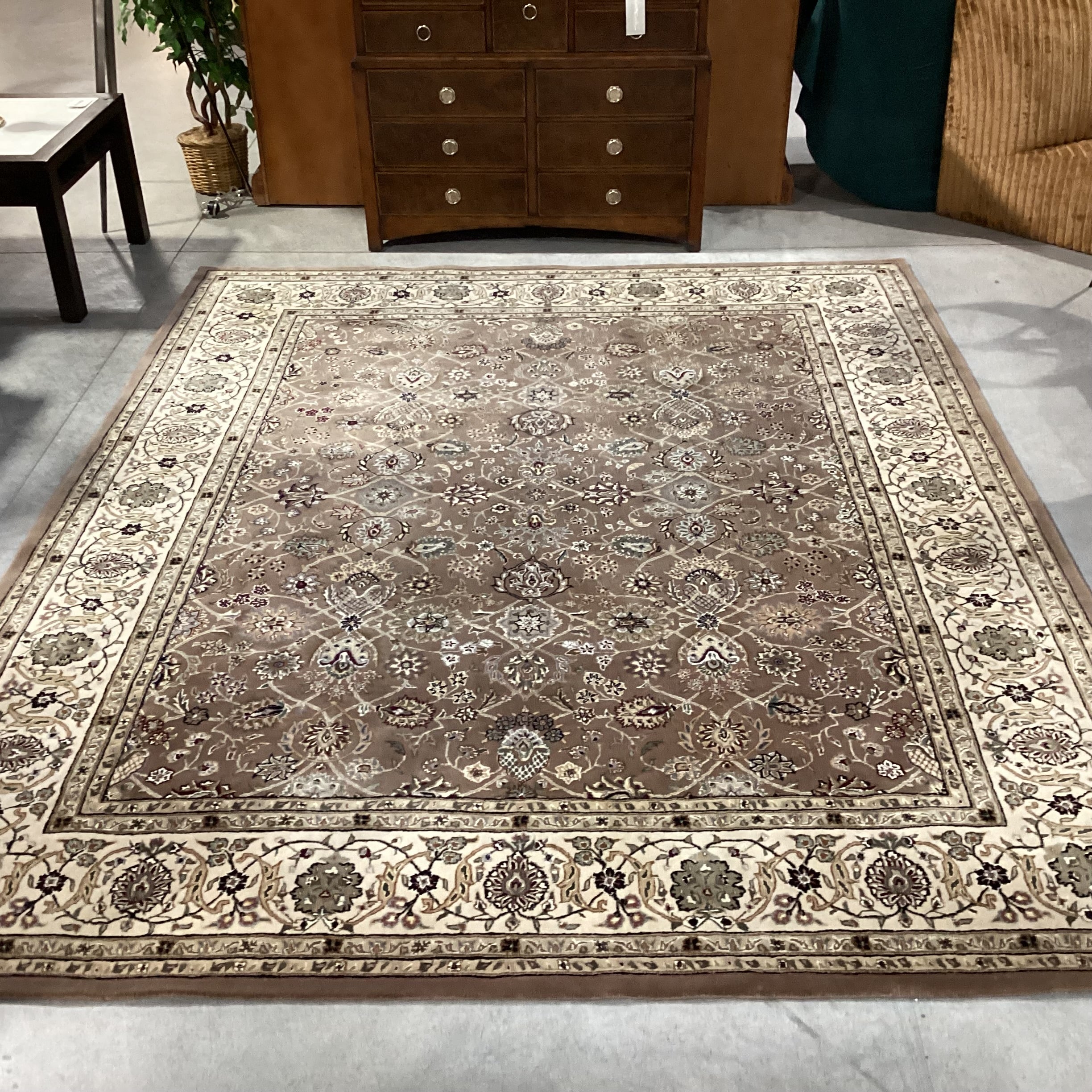 Nourison 2000 Collection Taupe Cream Black Floral Wool Rug 7'9" x 9'9"