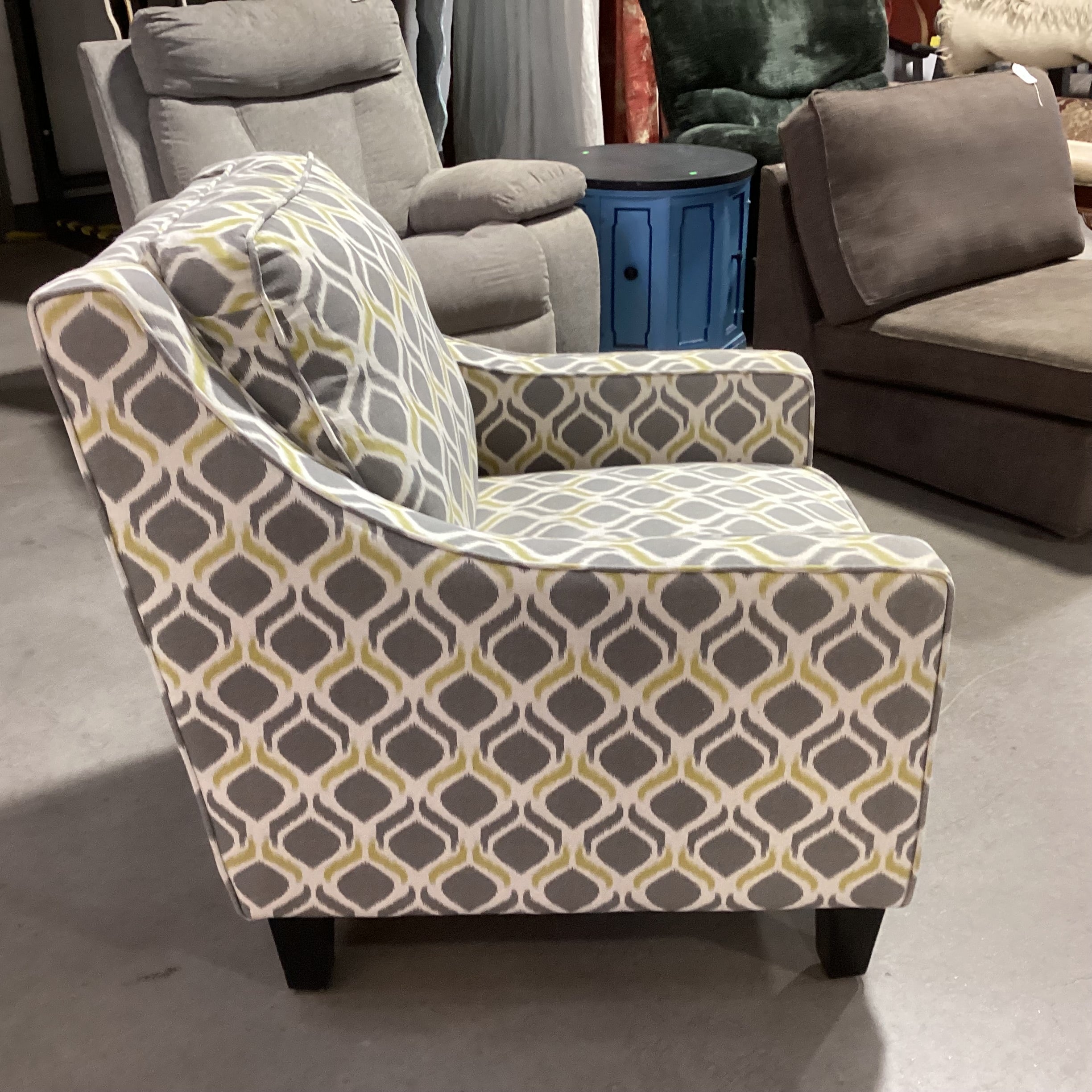 Cream Grey Gold Pattern Slope Chair 30"x 34"x 34"