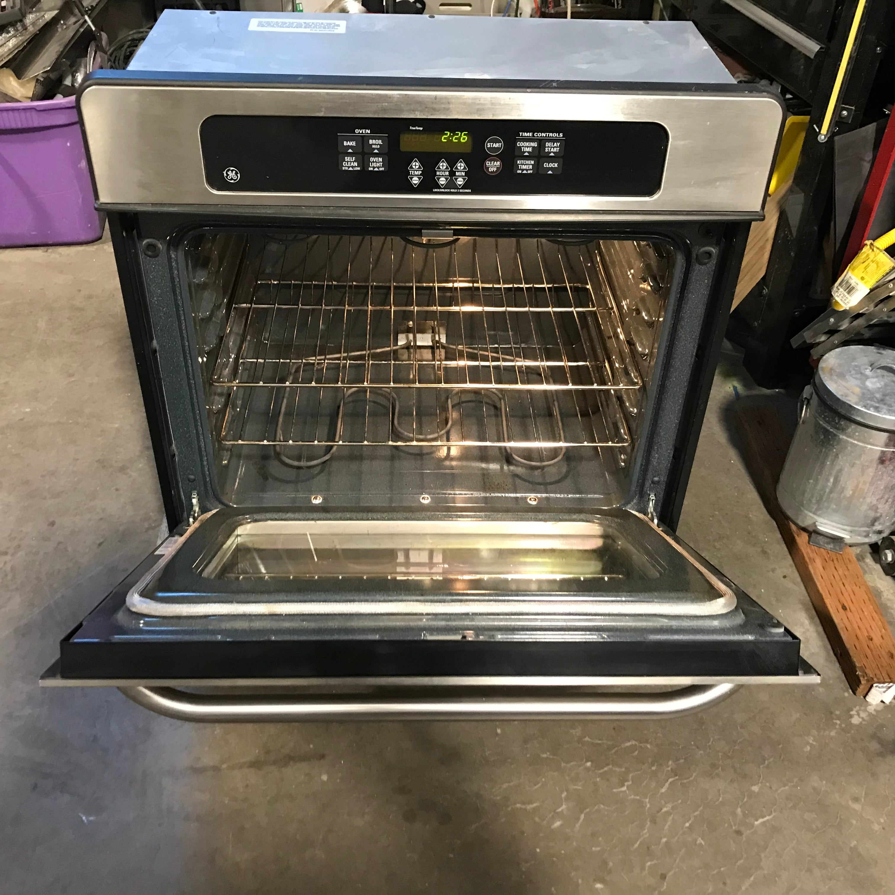 Webber Black Mini Propane Grill 40"x 13"x 14"
