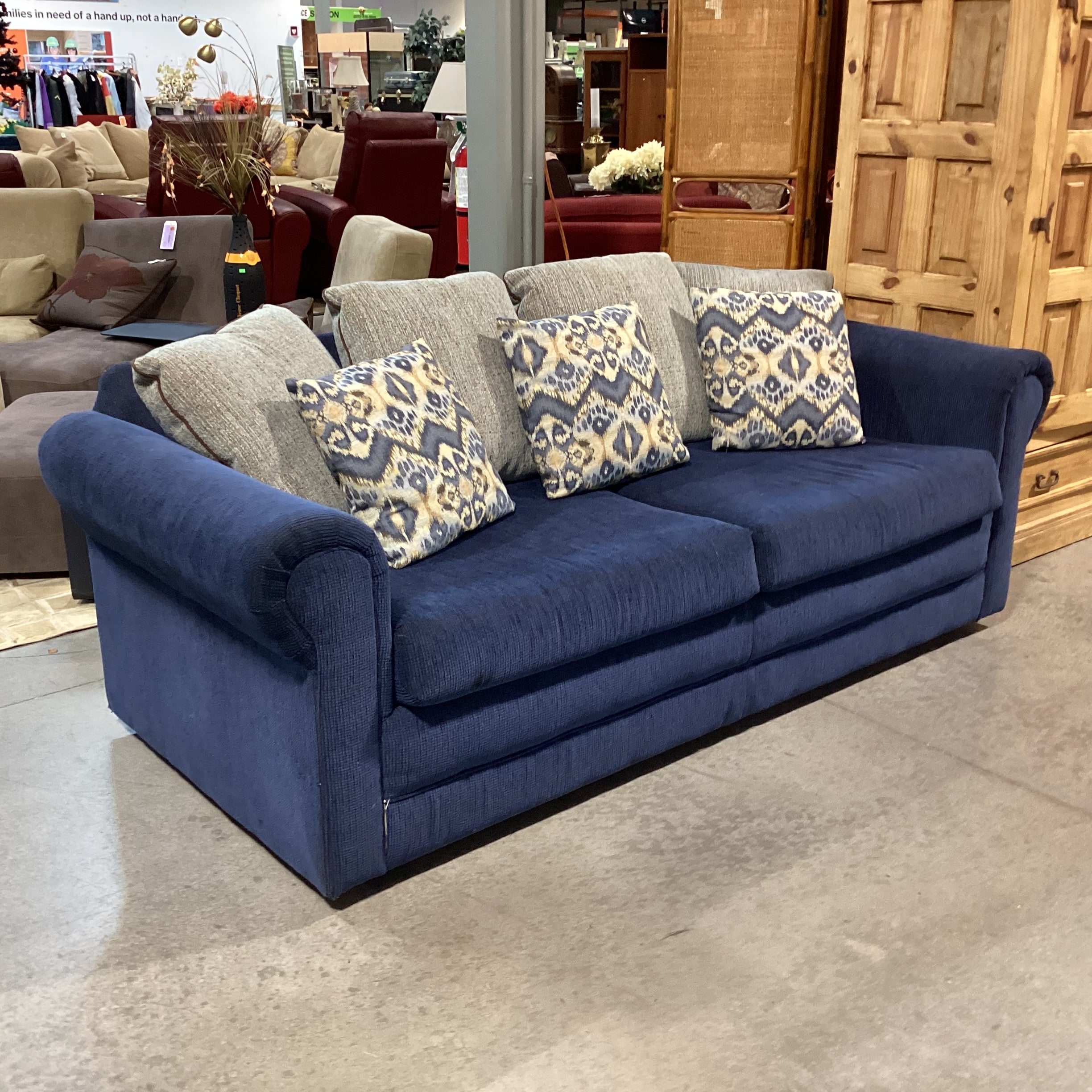 Blue Woven with 7 Accent Pillows Queen Sleeper Sofa 83"x 36"x 31"