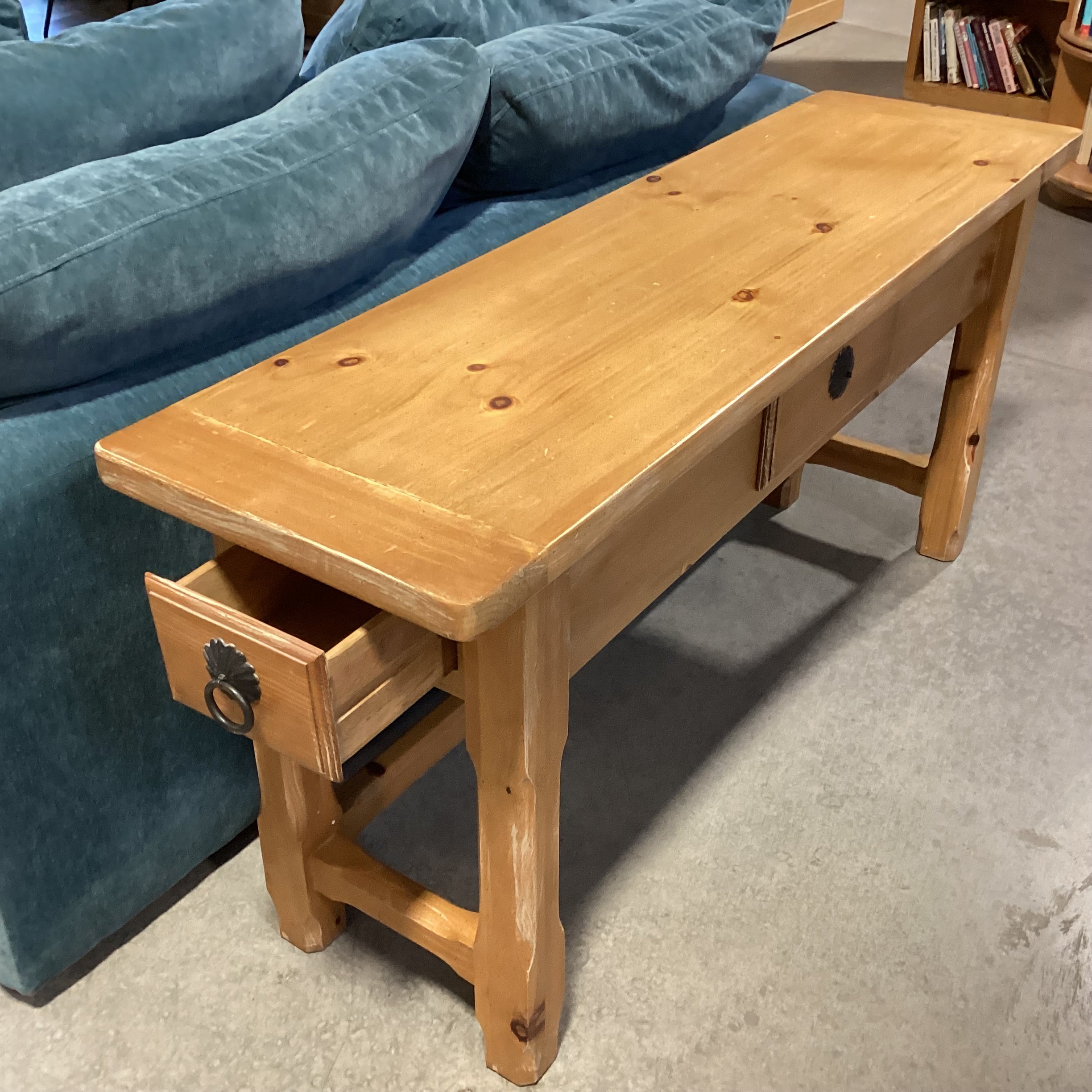 Tomlinson Furniture Rustic Distressed Pine 3 Drawer Sofa Table 60"x 17"x 28.5"