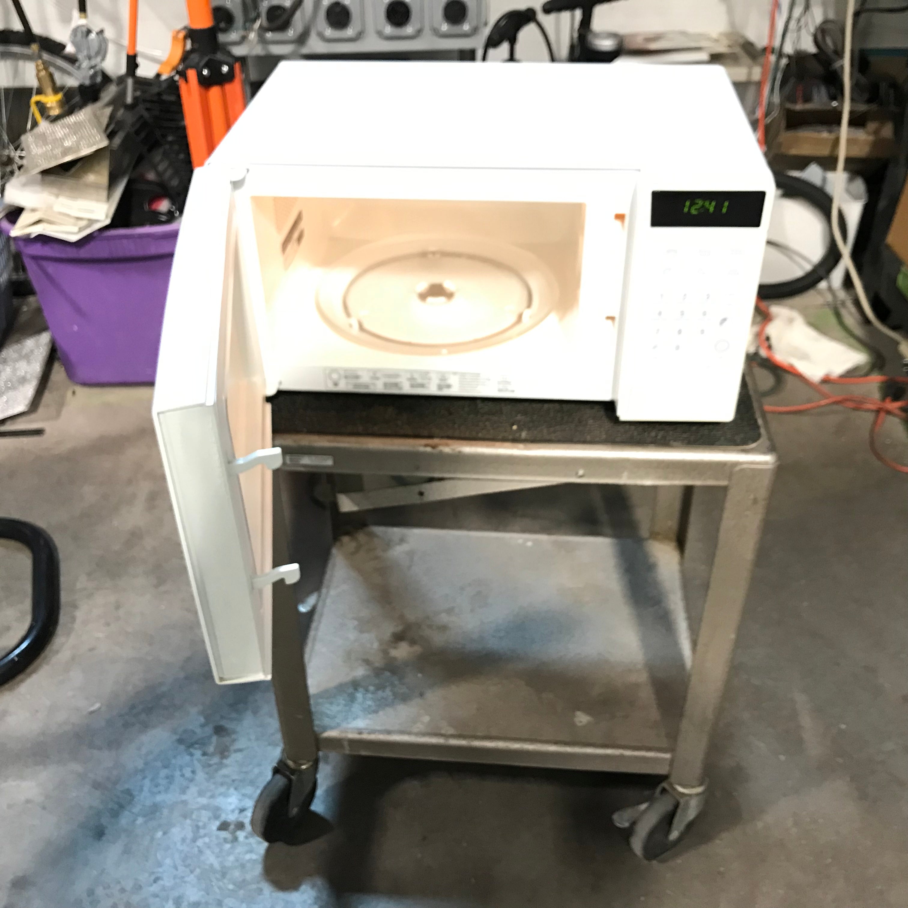 GE White Counter-Top Microwave 18"x 13"x 10"