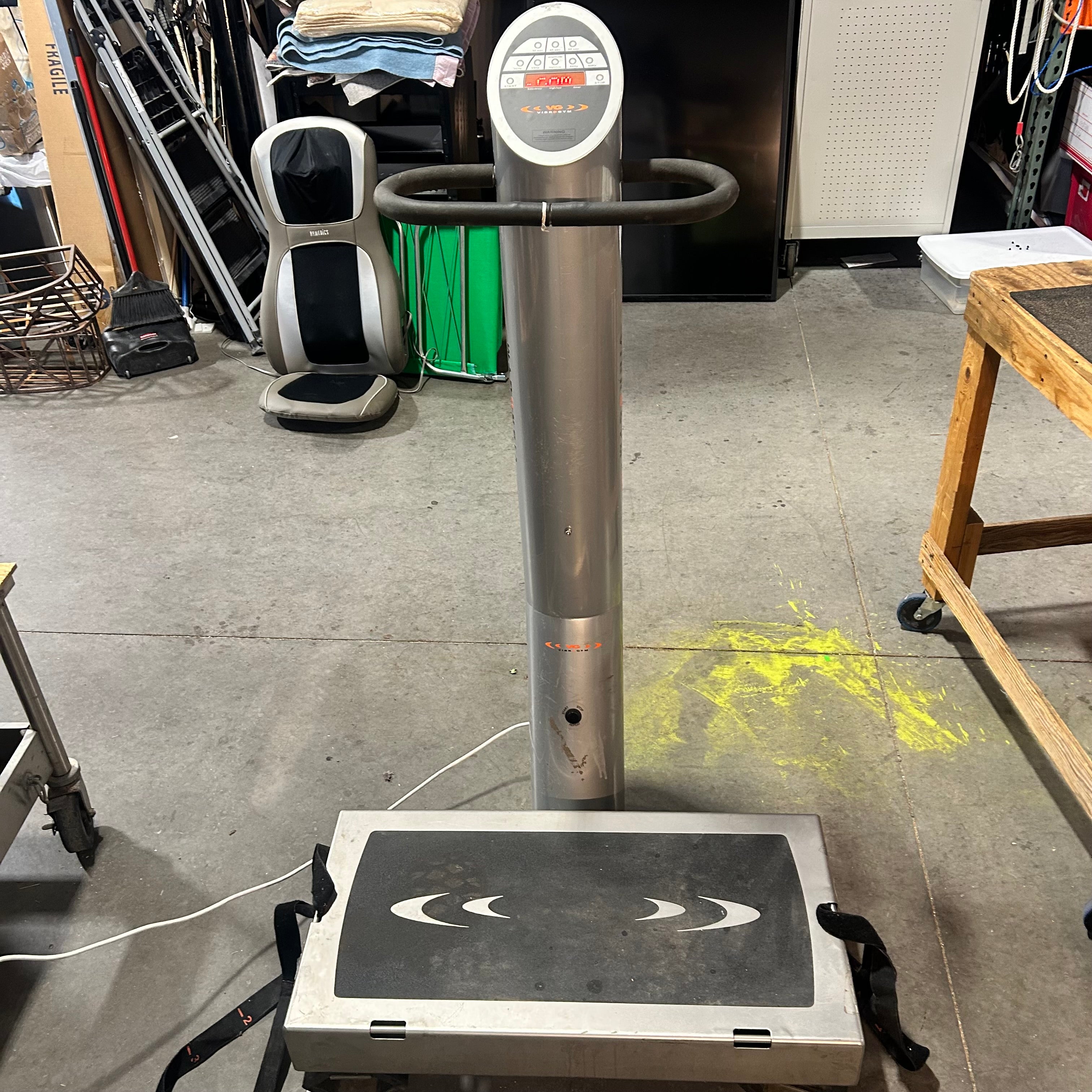 VG ViBROGYM Whole Body Vibration Machine 31.5"x 29"x 54.5"
