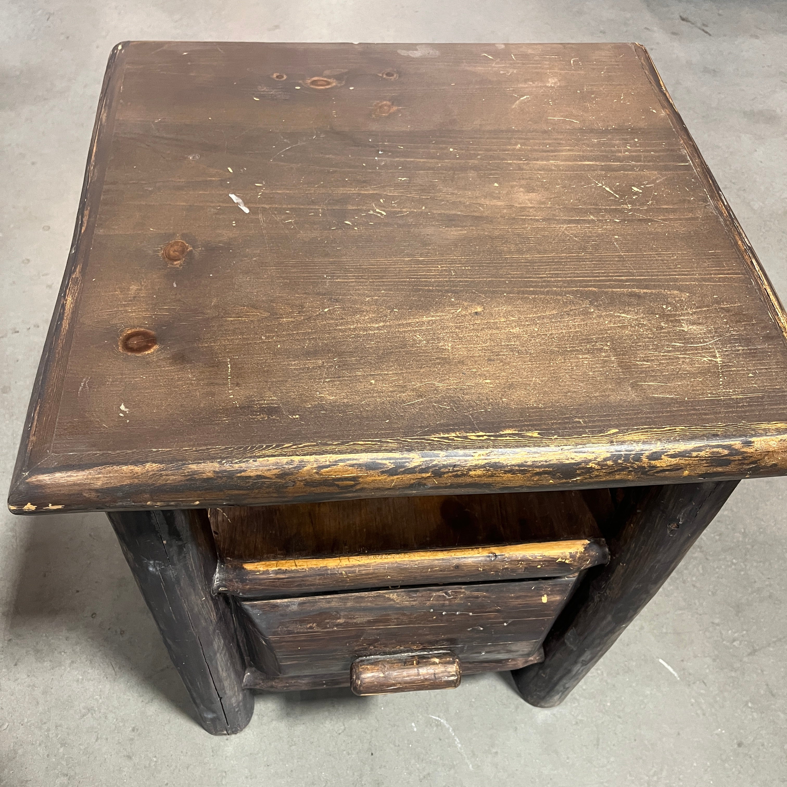 Rustic Distressed Dark Stain Cedar Log 1 Drawer End Table 24"x 22"x 30"