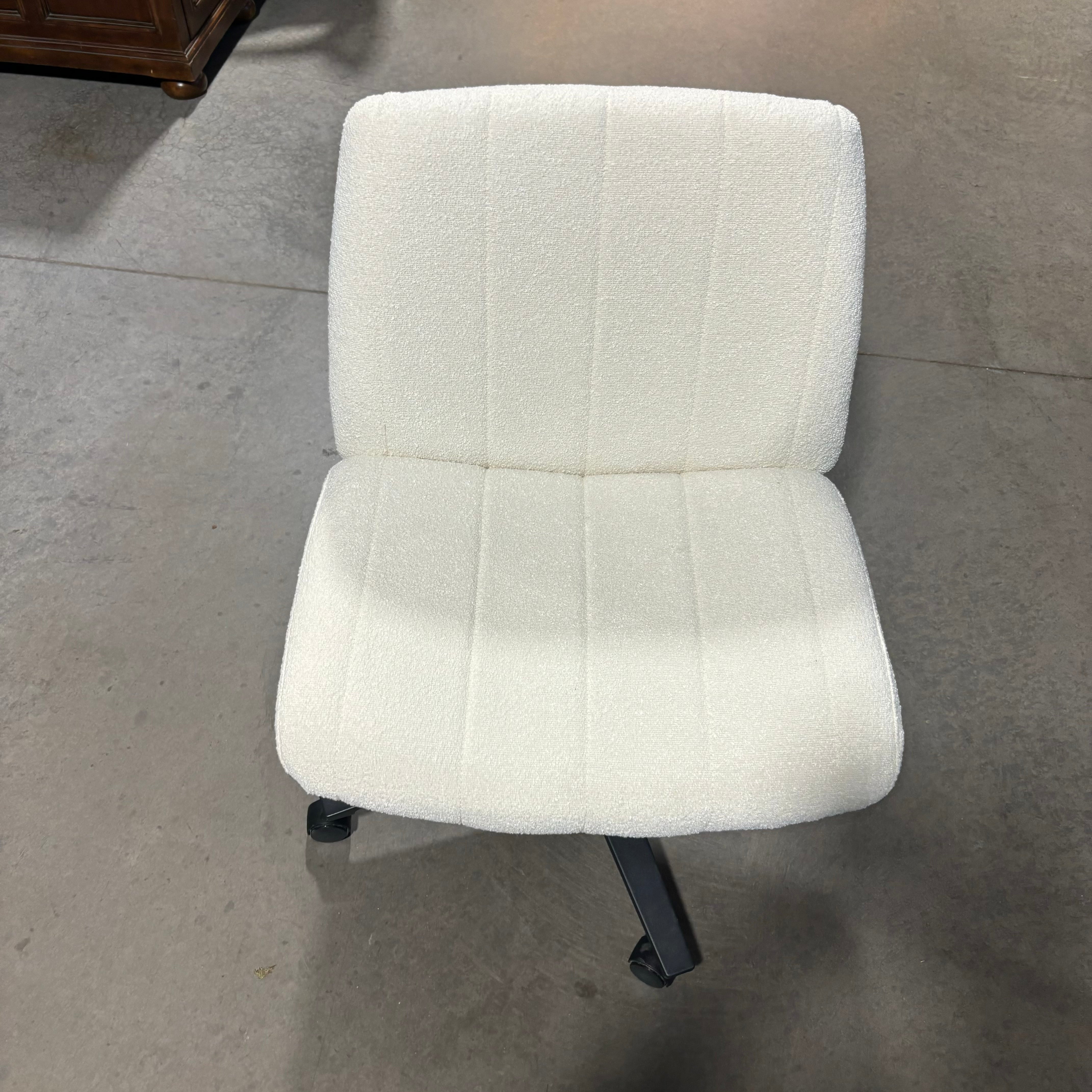 Target Micro Boucle Rolling Swivel Office Chair 26"x 26"x 34"