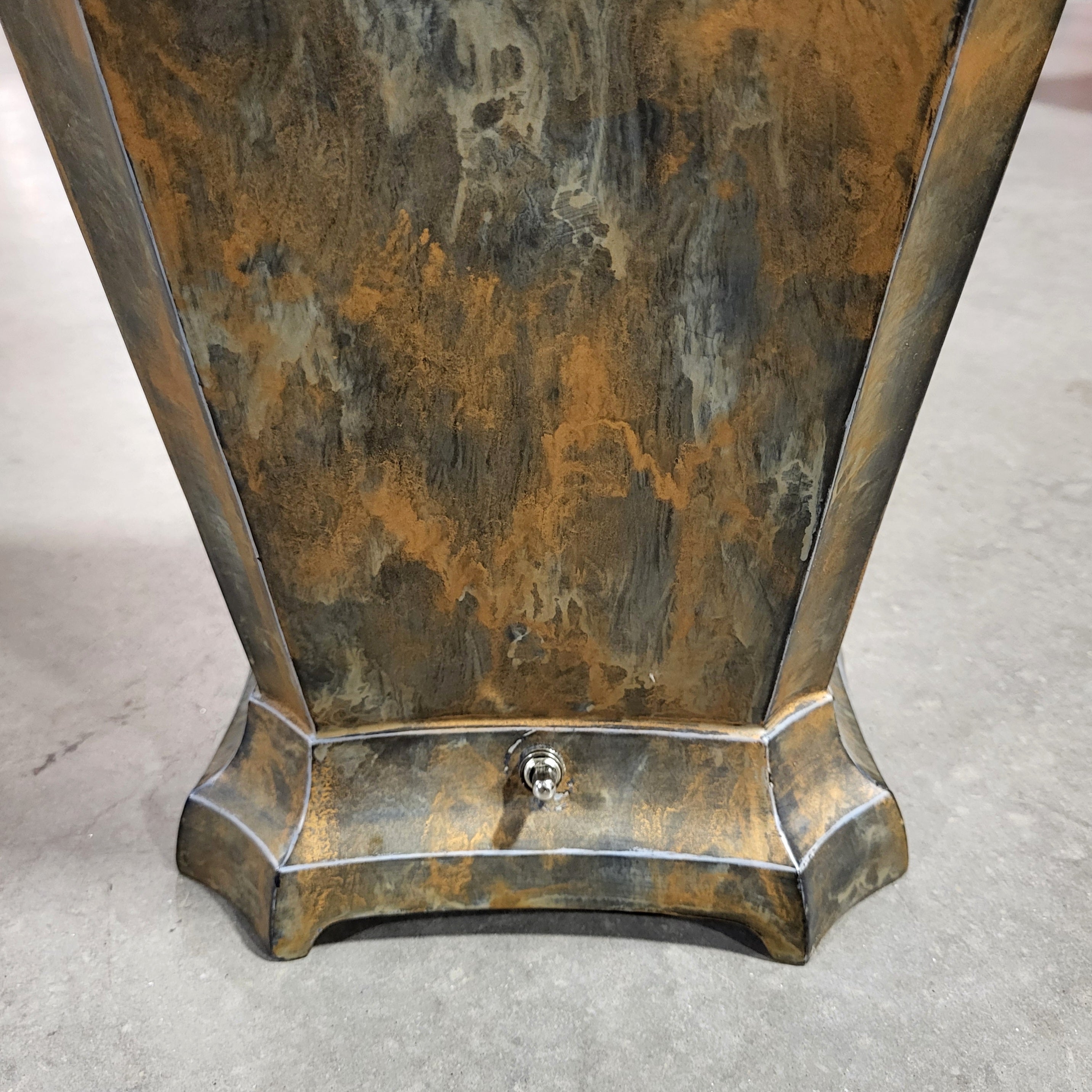 Oriental Gilded Metal Table Lamp 11"x 9"x 19"