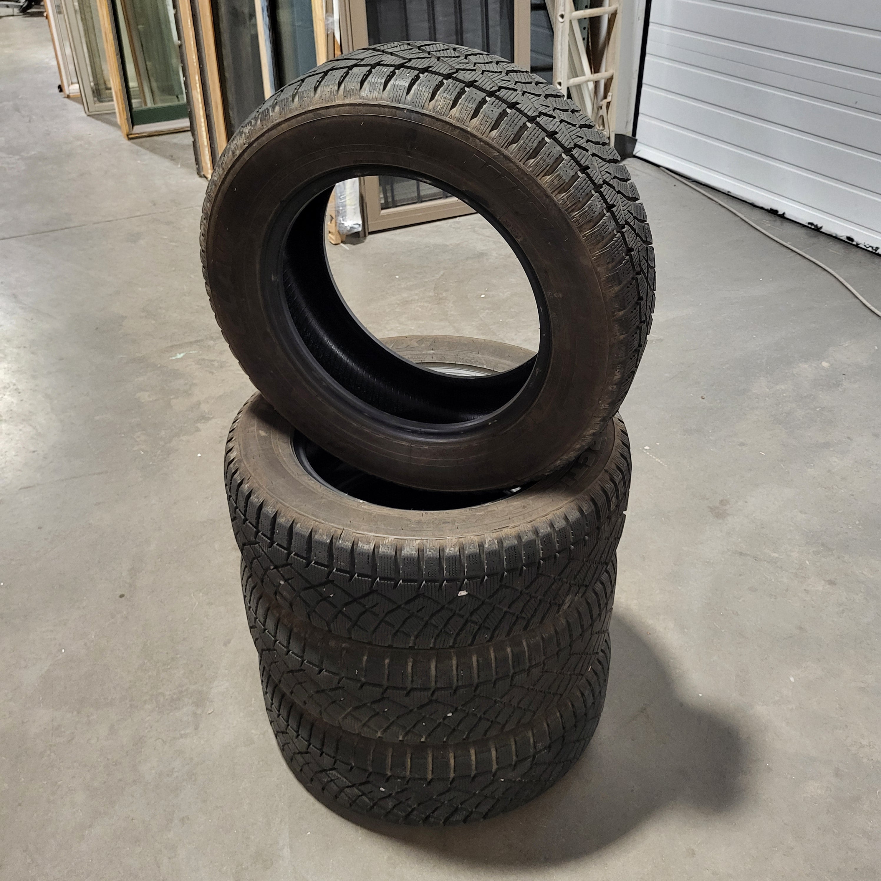 Set of 4 Arctic Claw 225/65R17 Winter Tires