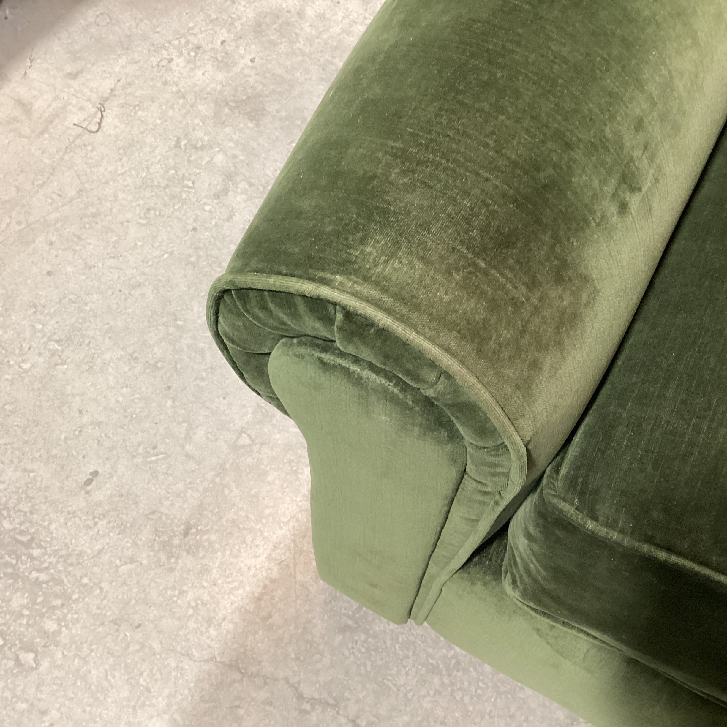 Pottery Barn Green Velvet Down Mix Queen Sleeper Sofa 84"x 42"x 32"