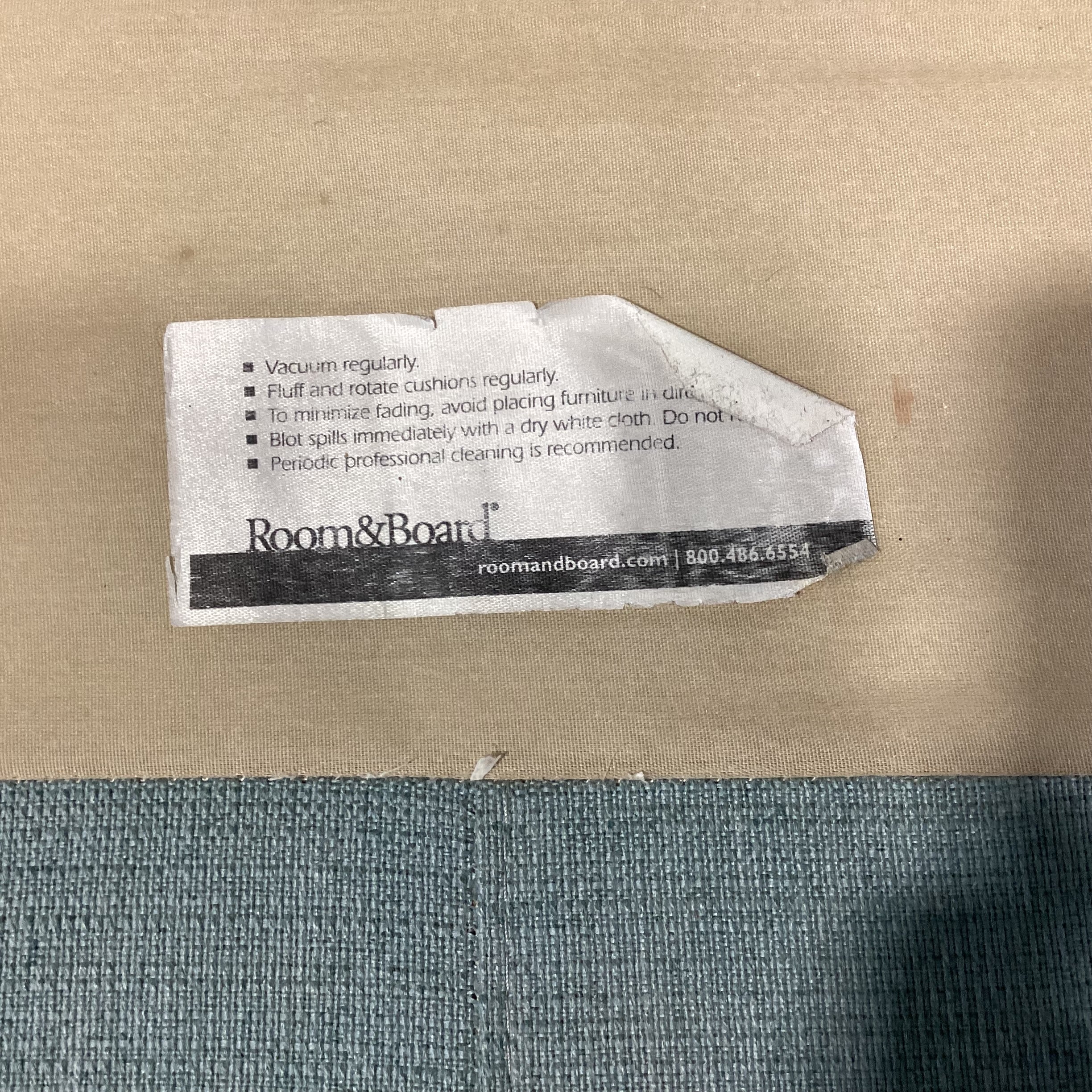 Room & Board Seafoam Woven Mid Century Style Sofa 70"x 38"x 32"