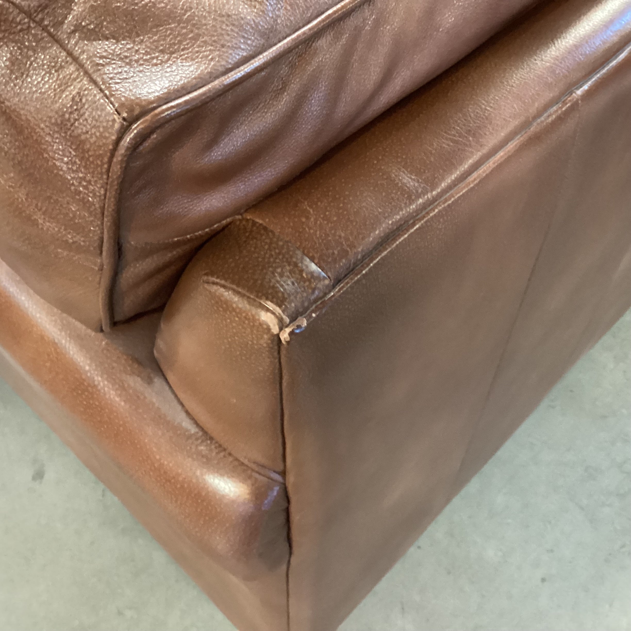 Elite Leather Company Brown Leather Nailhead Queen Sleeper Sofa 82"x 36.5"x 31.5"