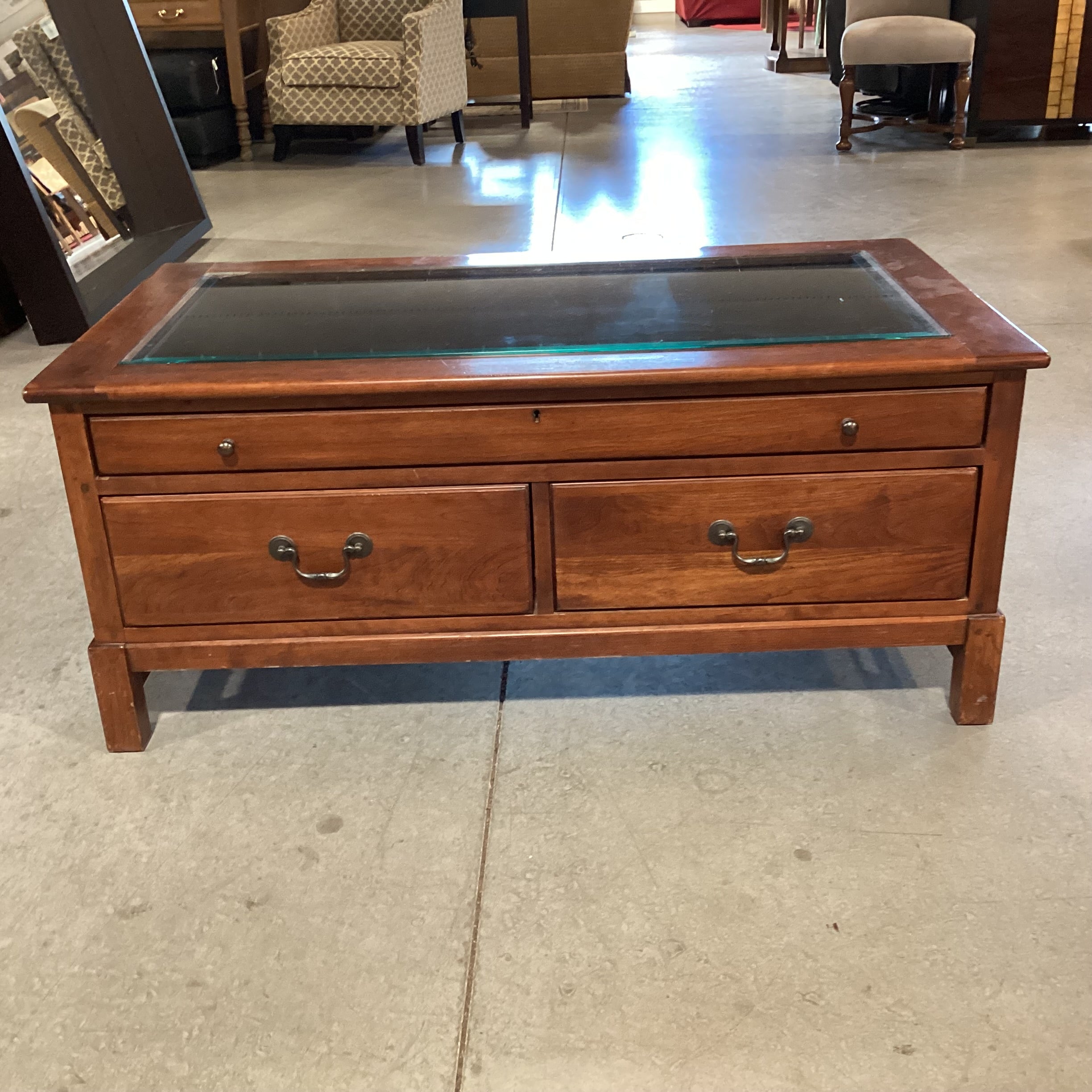 Bob Timberlake for Lexington Finished Wood & Glass Top Double Sided Pull Through Drawers Display Coffee Table 44"x 24"x 19"