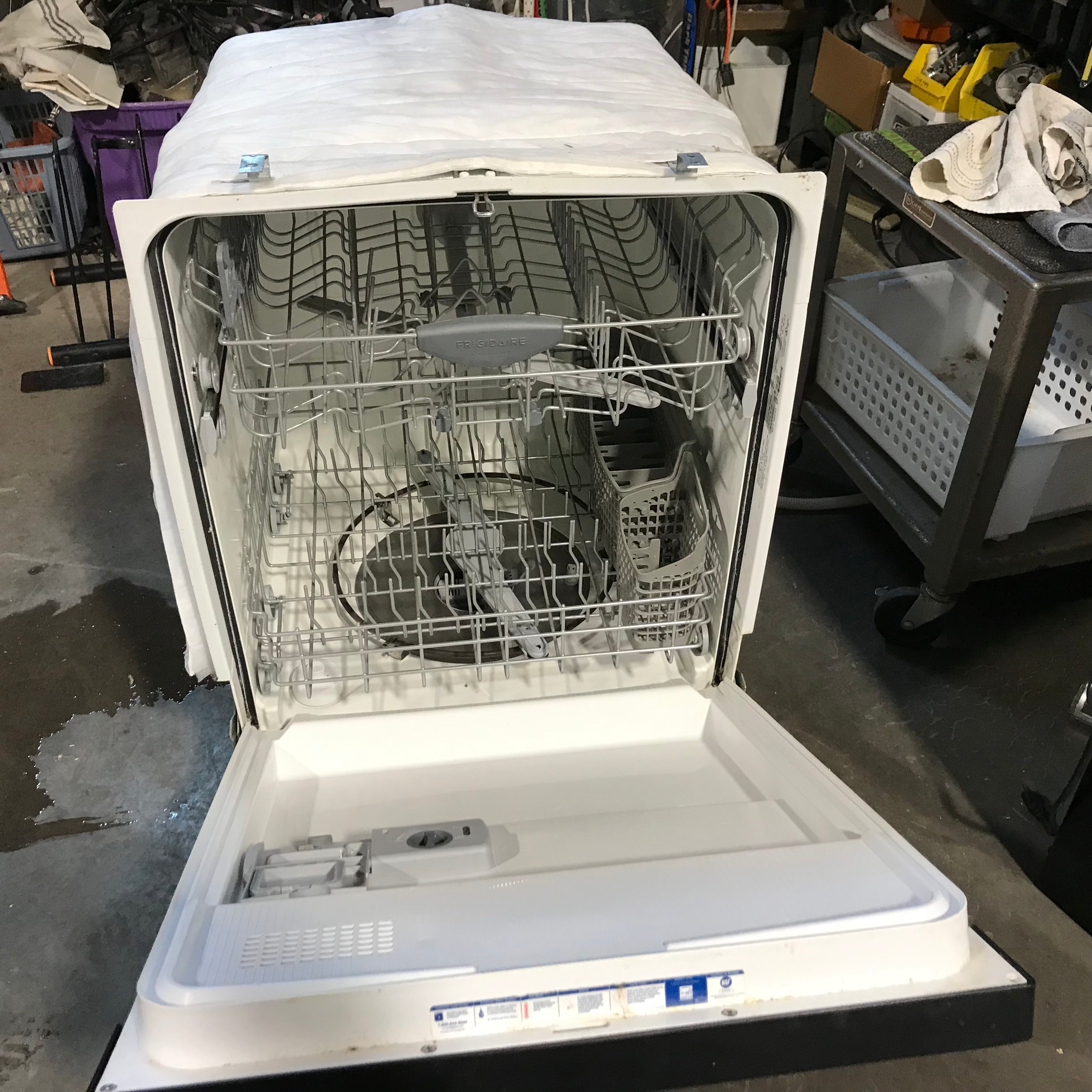 Frigidaire Stainless Steel Dishwasher 24"x 25"x 34"