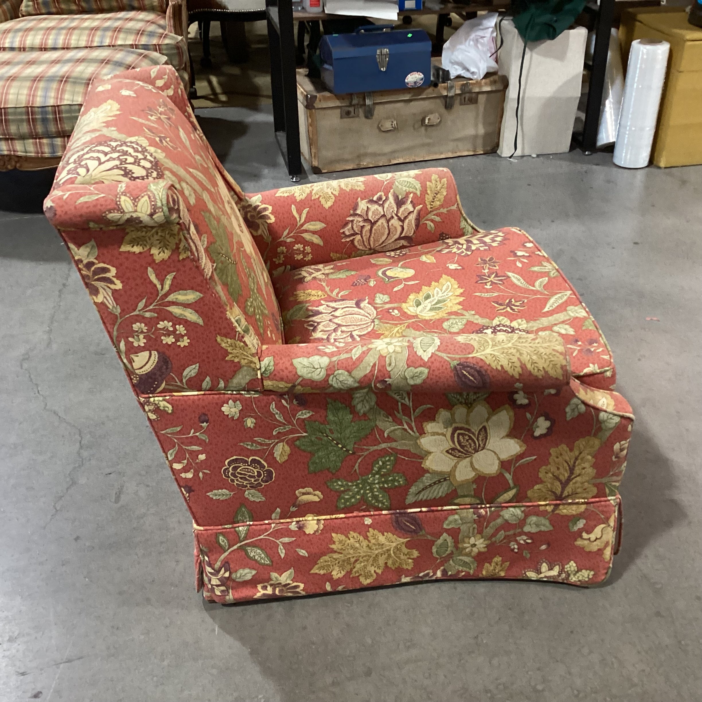 Red Gold Floral Chair 32"x 32"x 32"