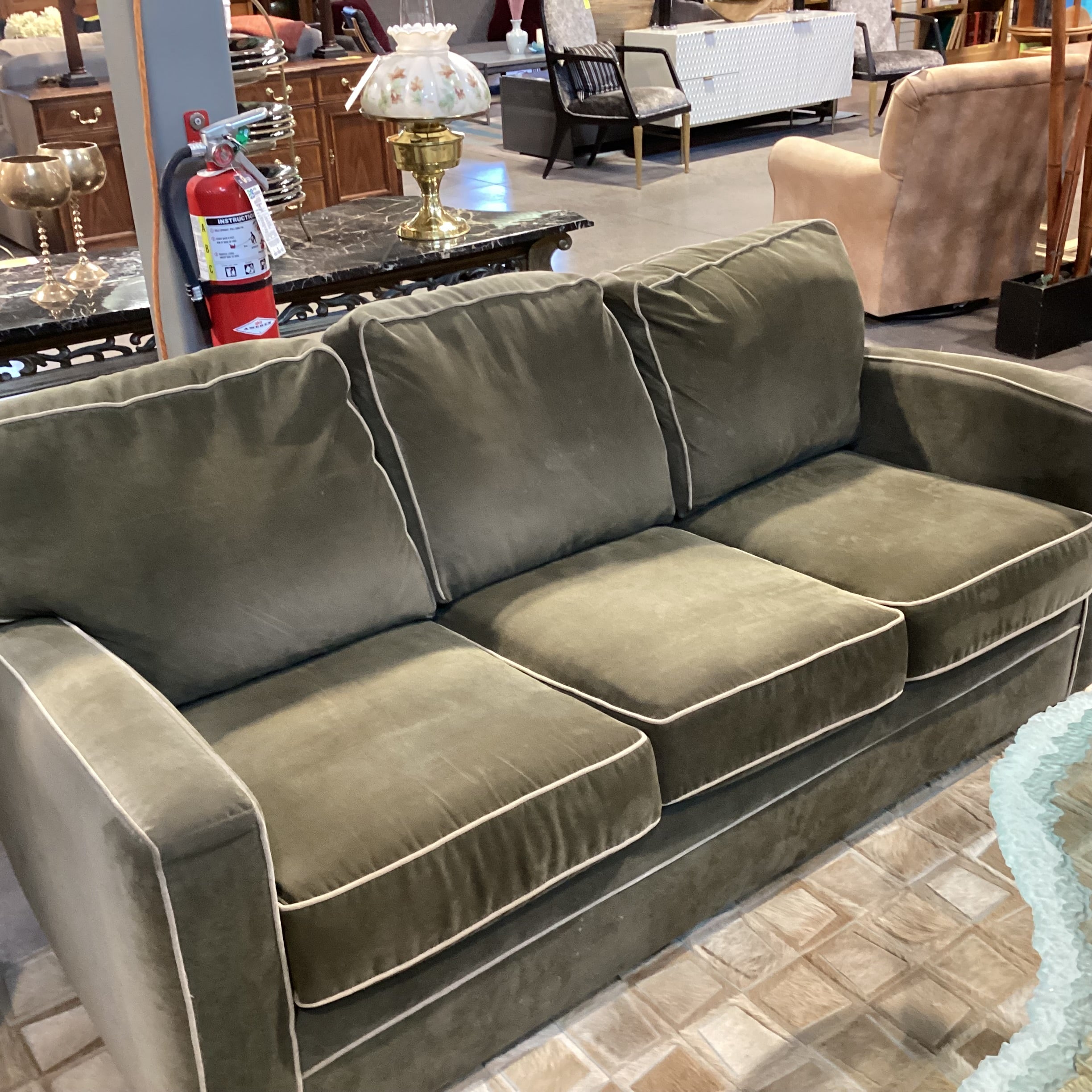 Flexsteel Olive Woven with Cream Piping Sofa 75"x 38"x 36"
