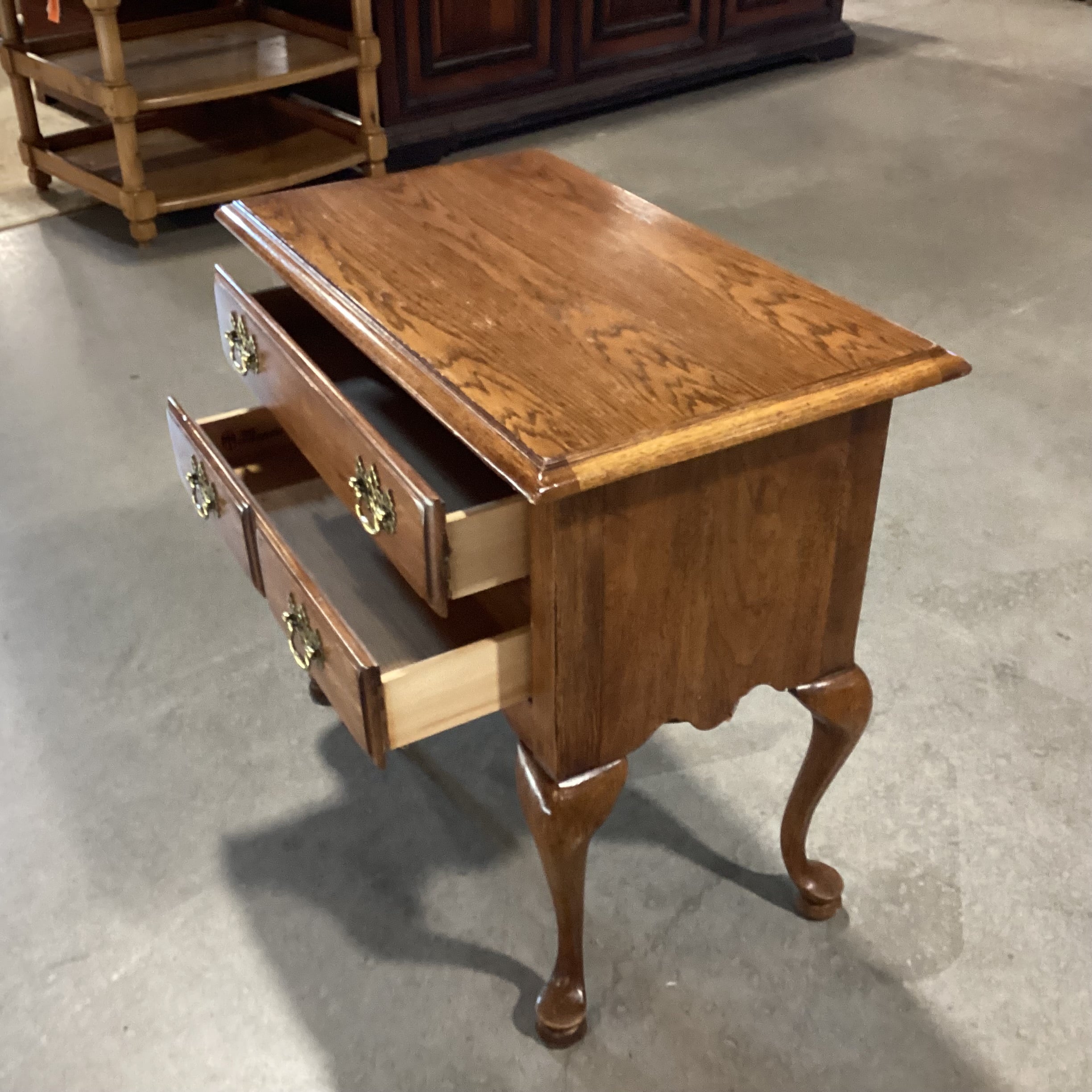 Thomasville Carved Wood Bowed Legs 2 Drawer with Brass Pulls End Table 29"x 17"x 27"