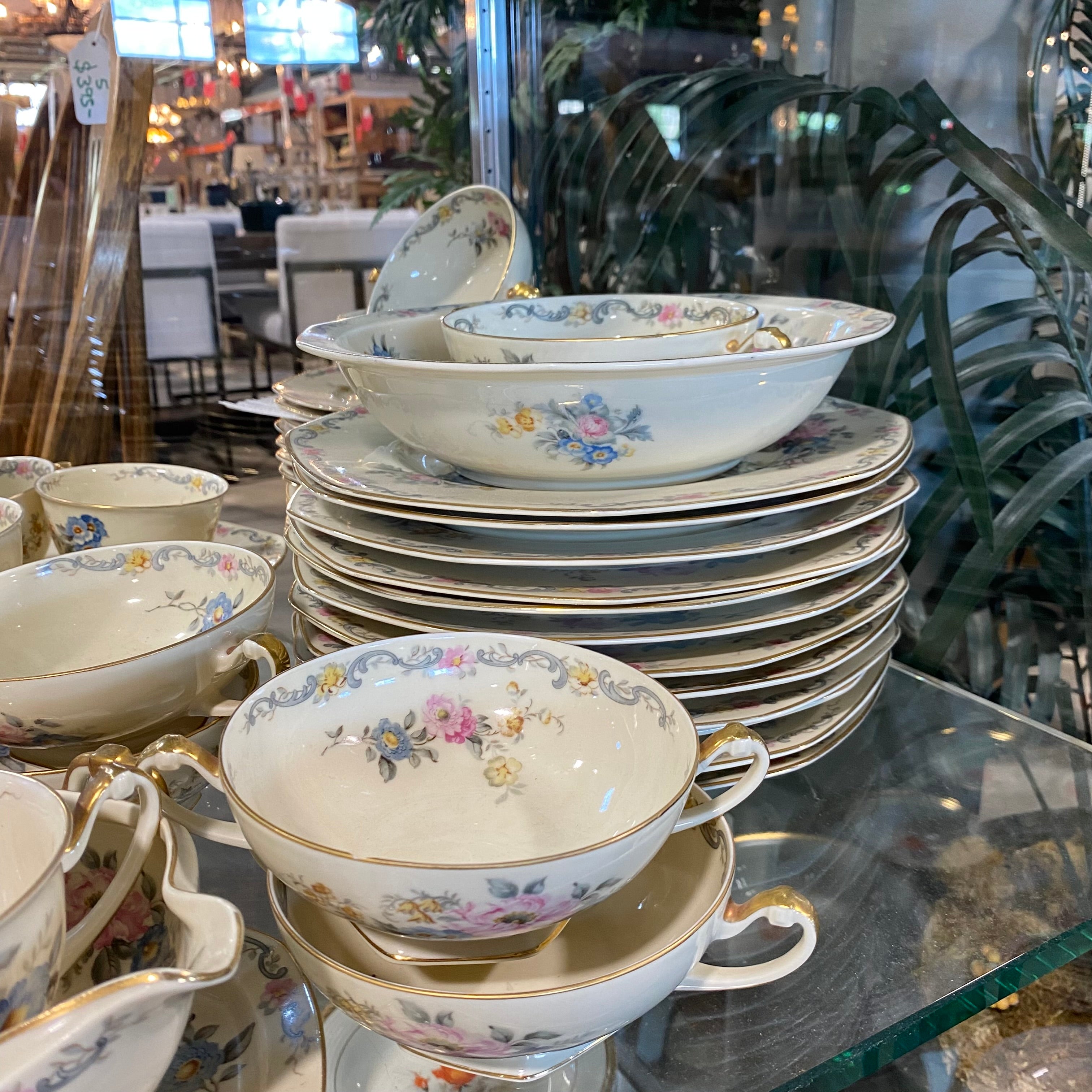 91 Piece Hutschenreuther Pastiellie China Set