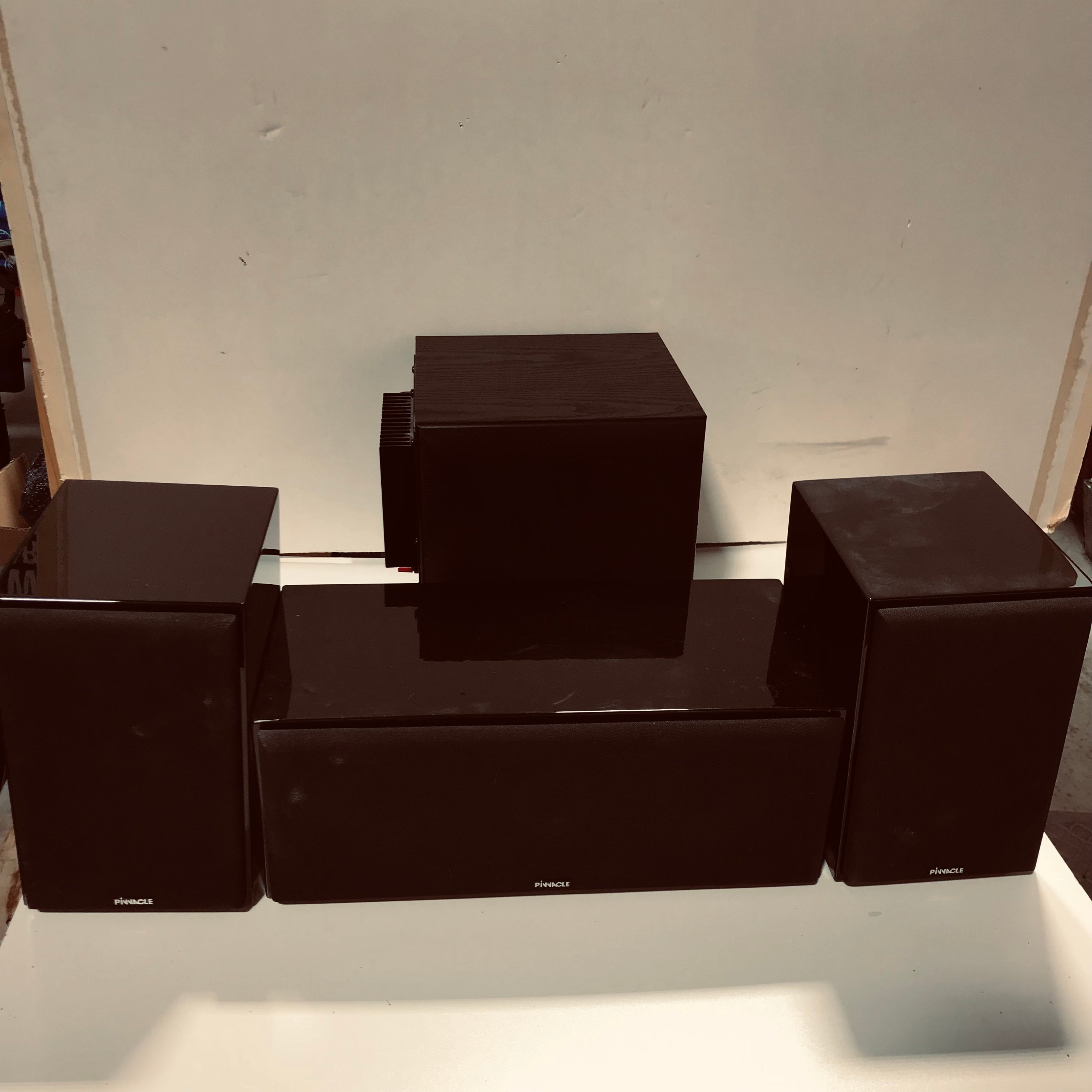 Pinnacle Surround Sound System Set