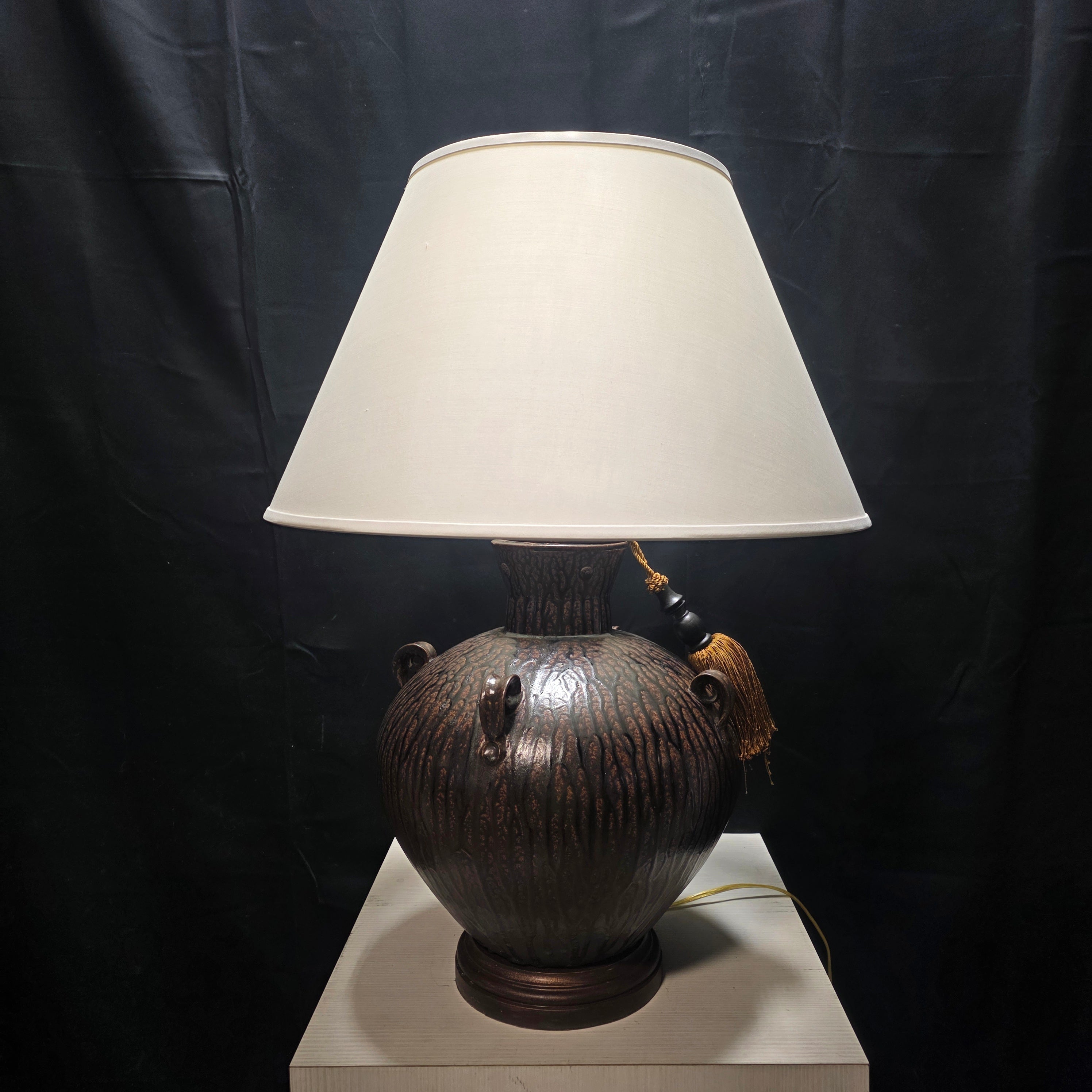 Glazed Ceramic Pottery Table Lamp 22" D x 31"
