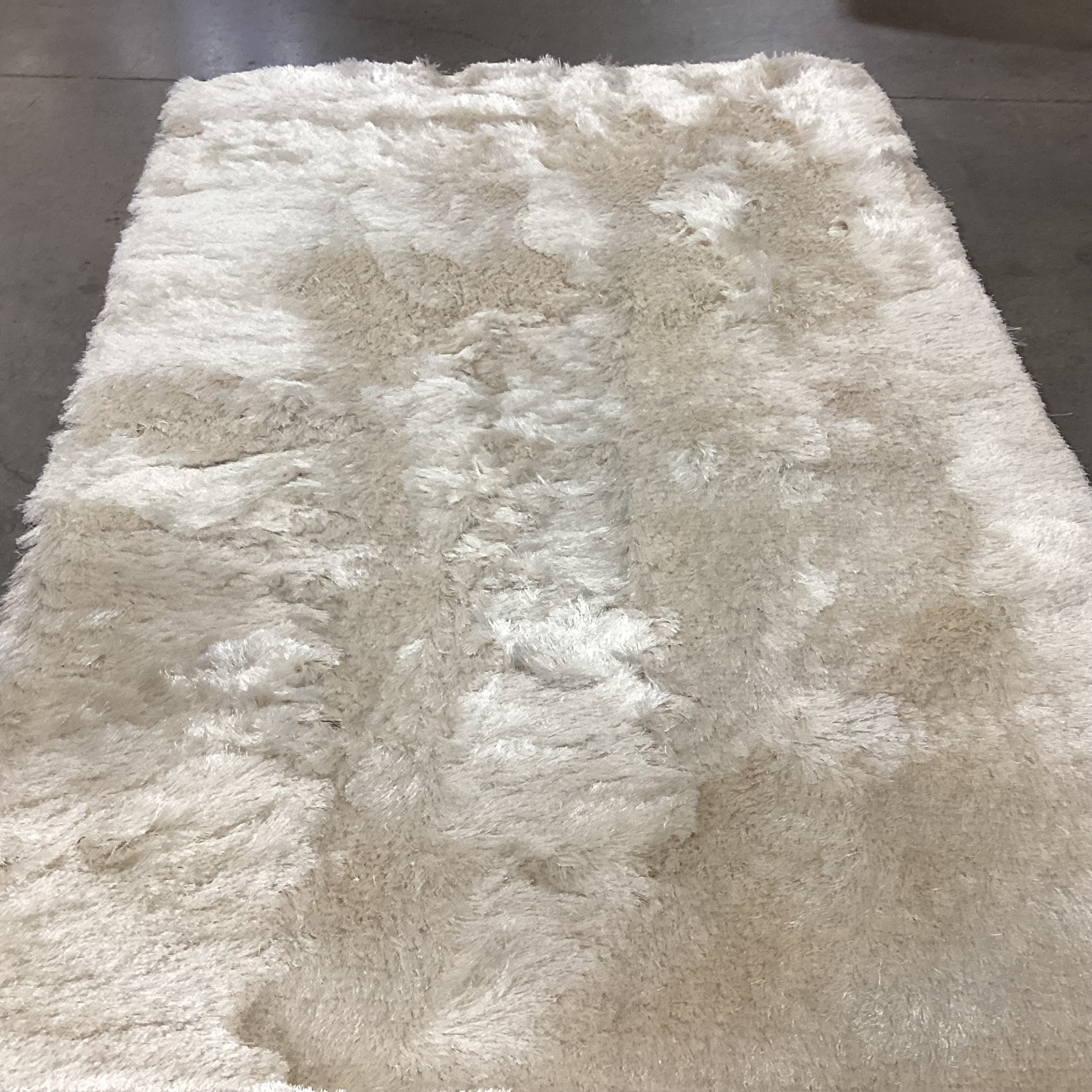 Safavieh Ivory Silky Soft Paris Shag Poly Rug 5'x 8'