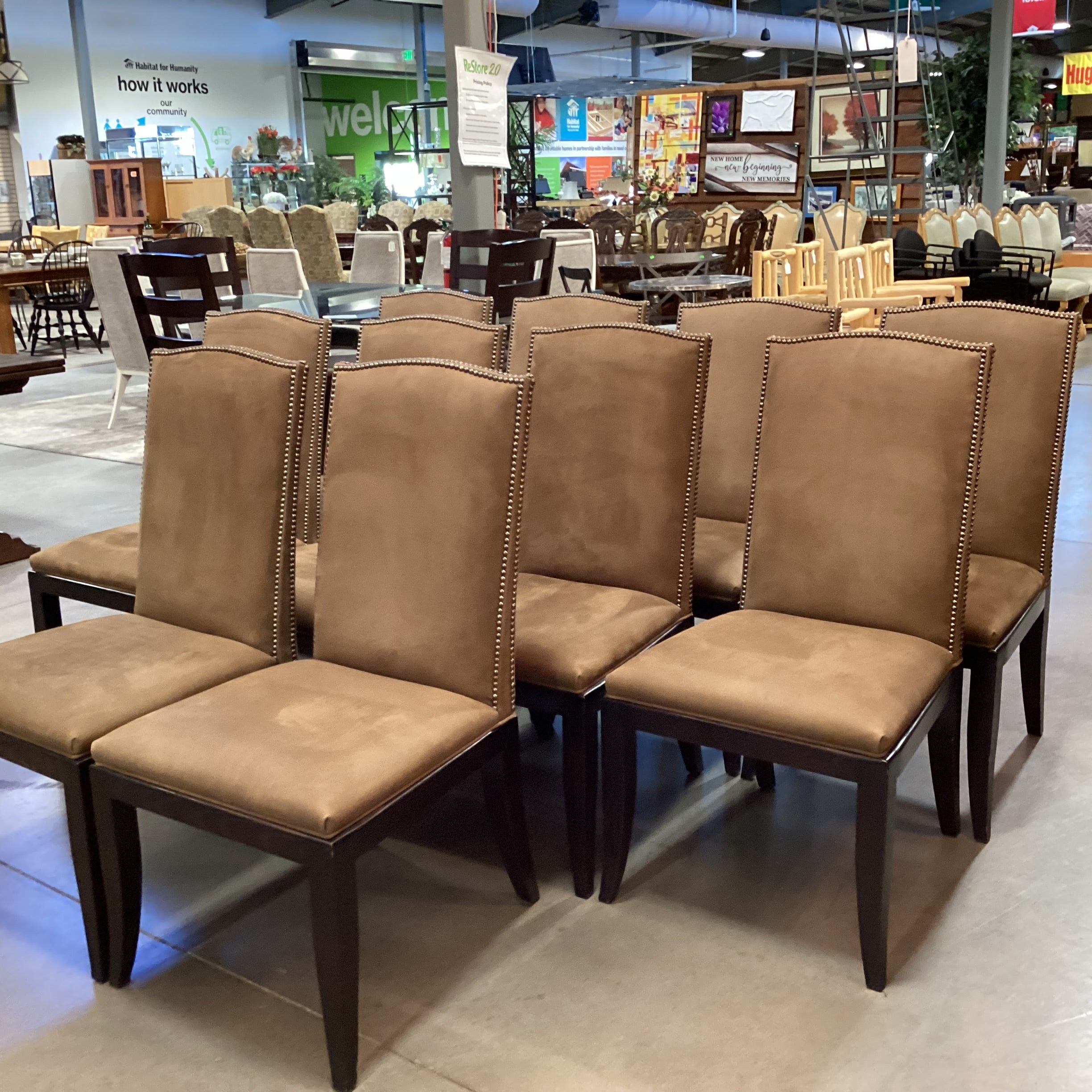 SET of 10 Hickory Chair Co Chelsea Brown Suede Nailhead & Dark Finish Wood Dining Chairs 22"x 25"x 42"