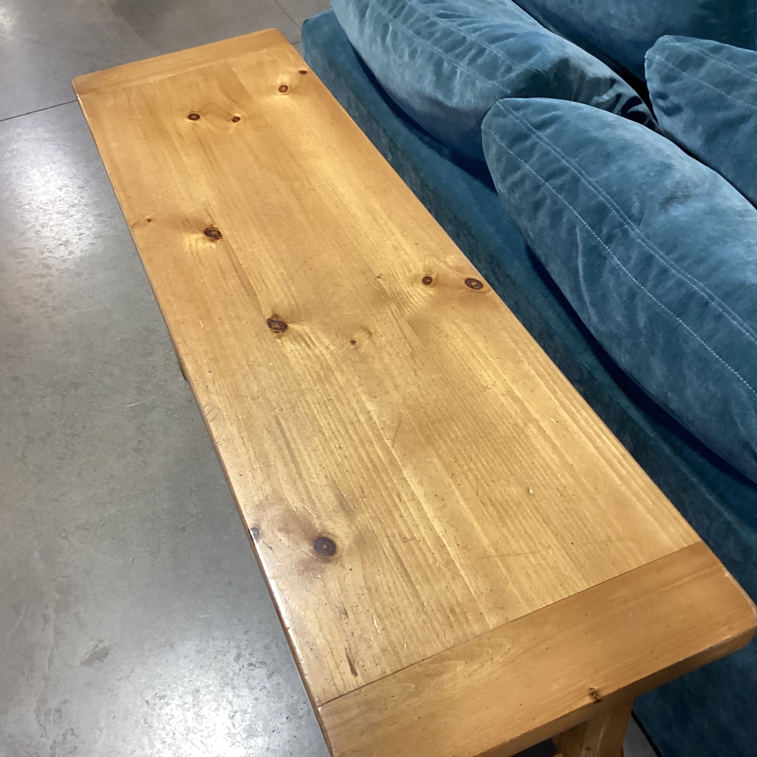 Tomlinson Furniture Rustic Distressed Pine 3 Drawer Sofa Table 60"x 17"x 28.5"
