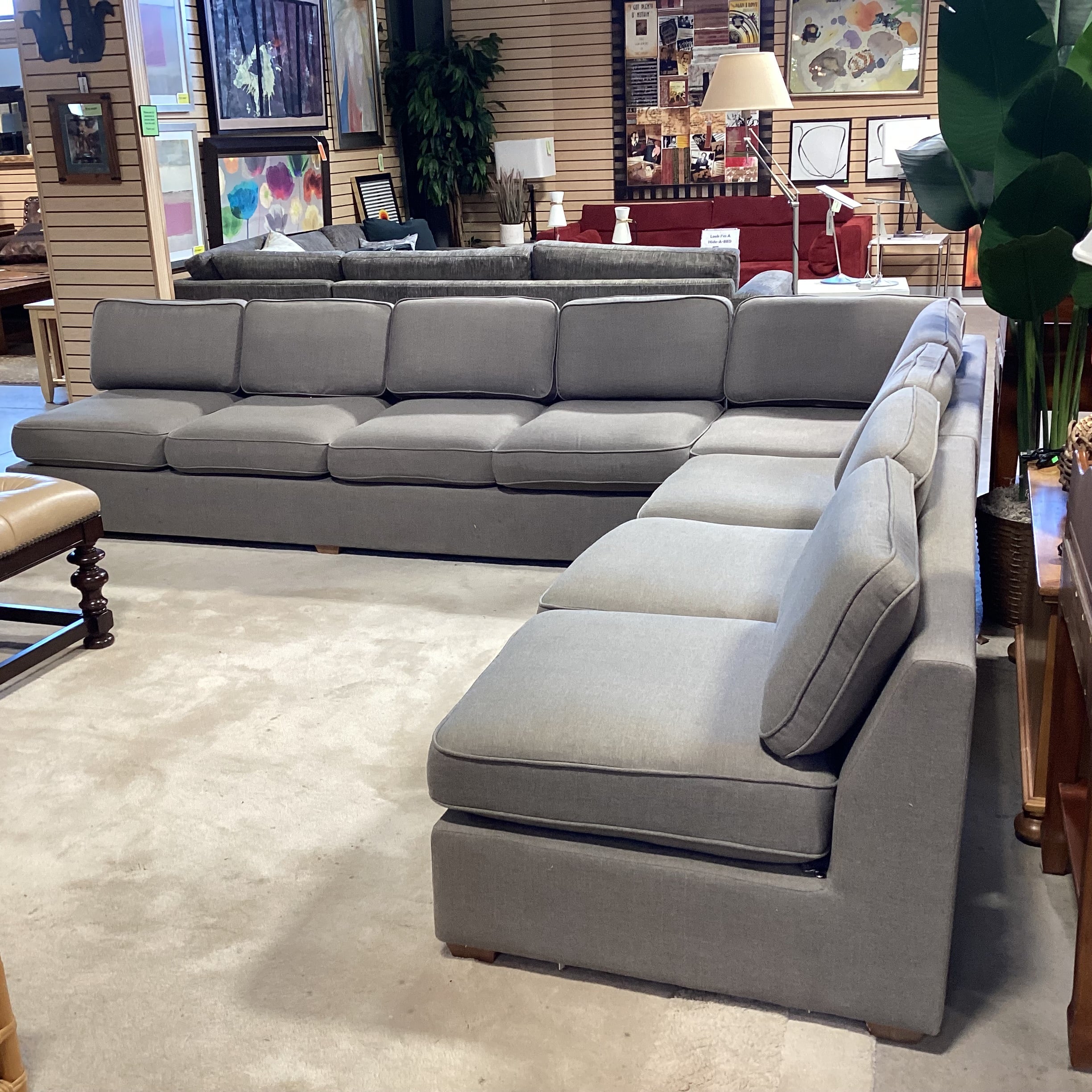 Bryan Ashley Grey 3 Piece Sectional 136"x 116"x 34"x 27"