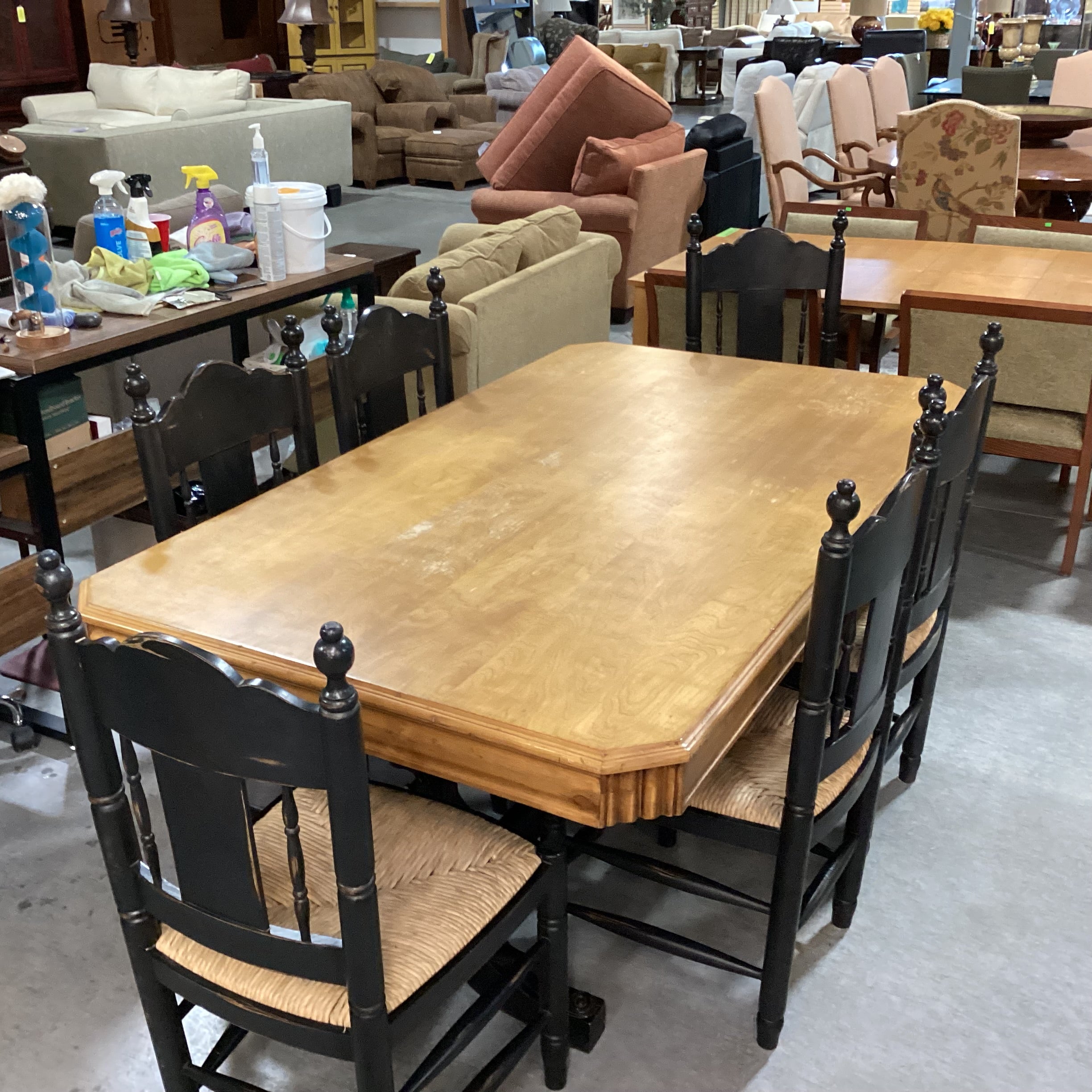 Country Distressed Black & Natural with Trestle Table & 6 Chairs Dining Set 72"x 42"x 31"