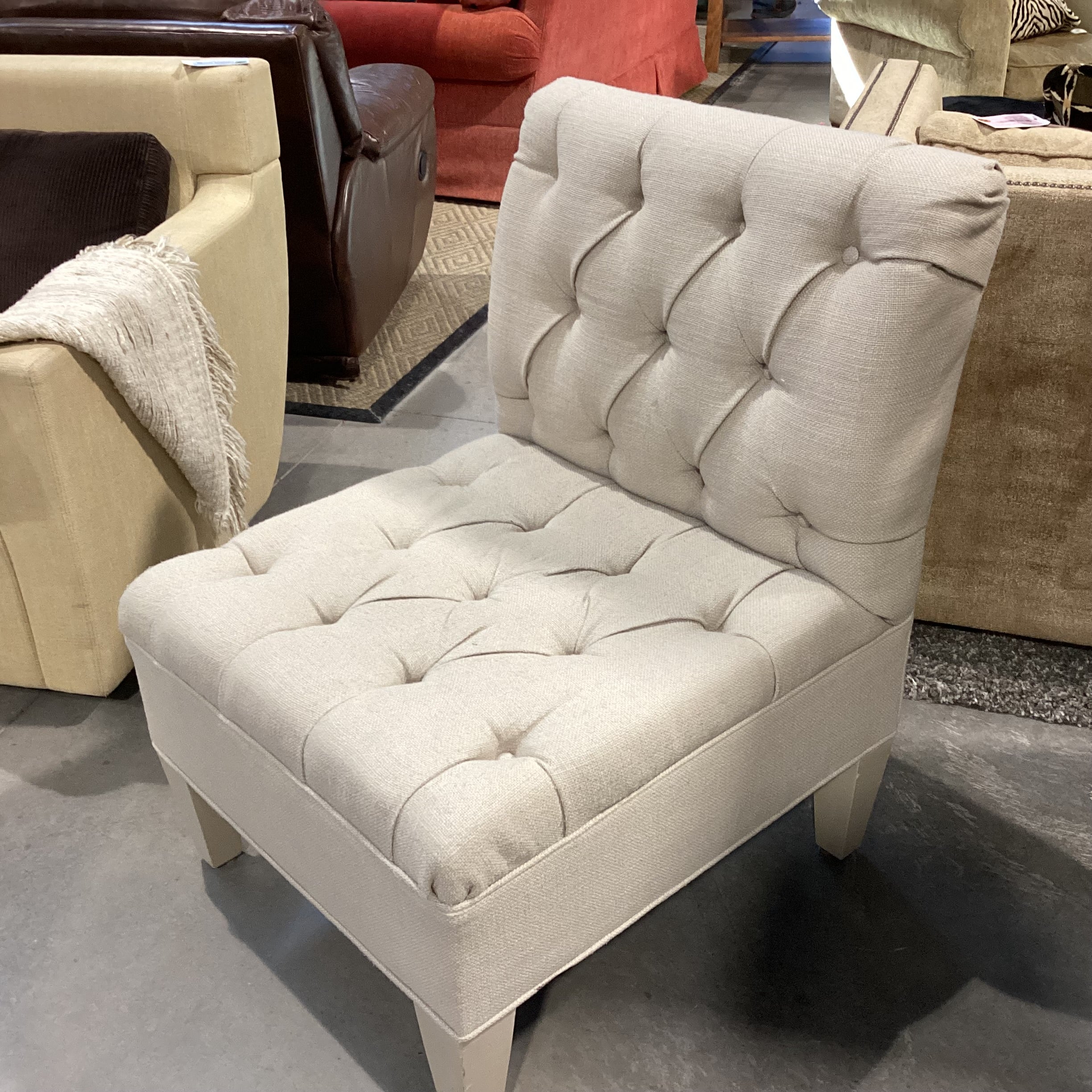 Beige Woven Tufted Slipper Style Chair 27"x 31"x 37"