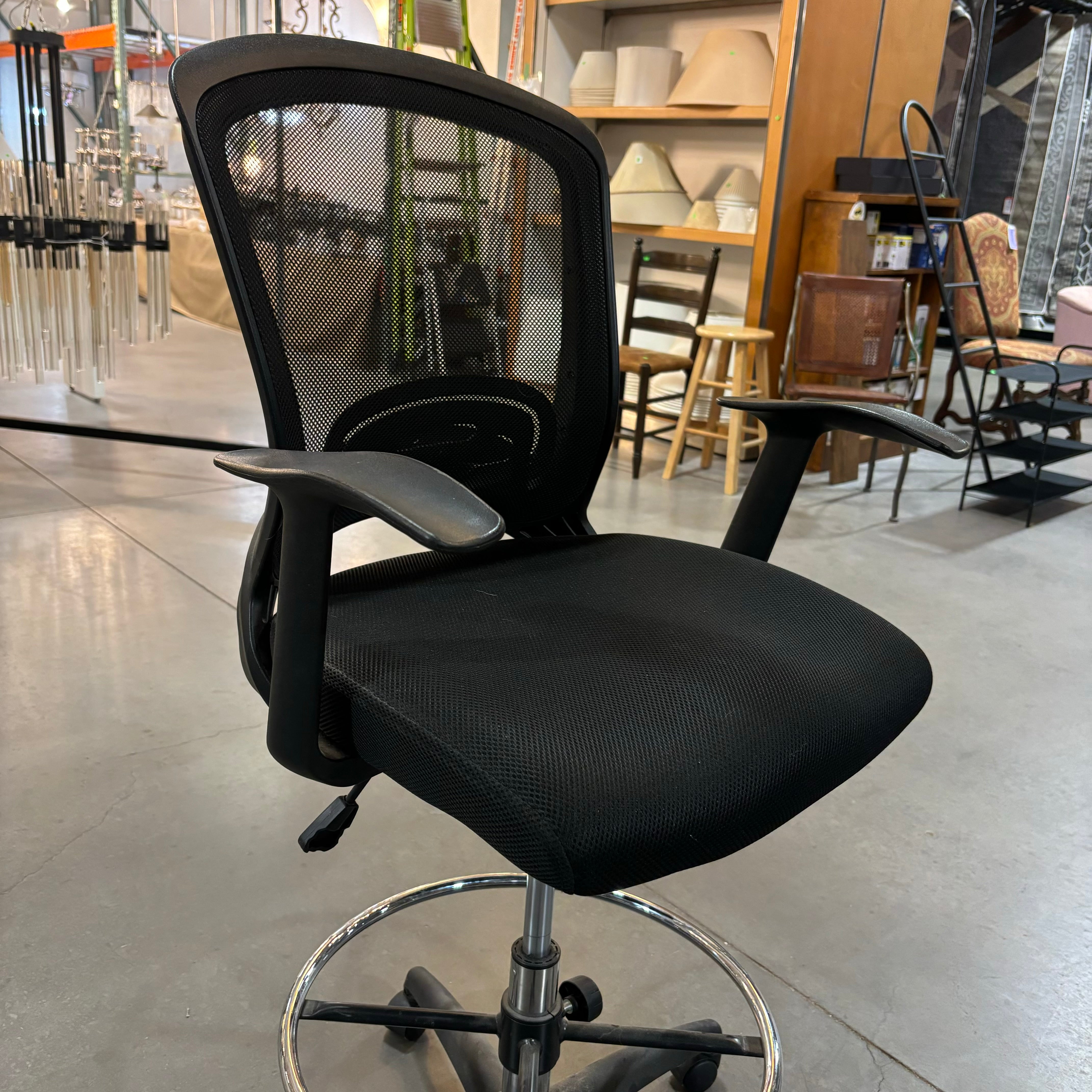 Black Mesh Rolling Adjustable Height Office Chair 27"x 27"x 40" to 47"