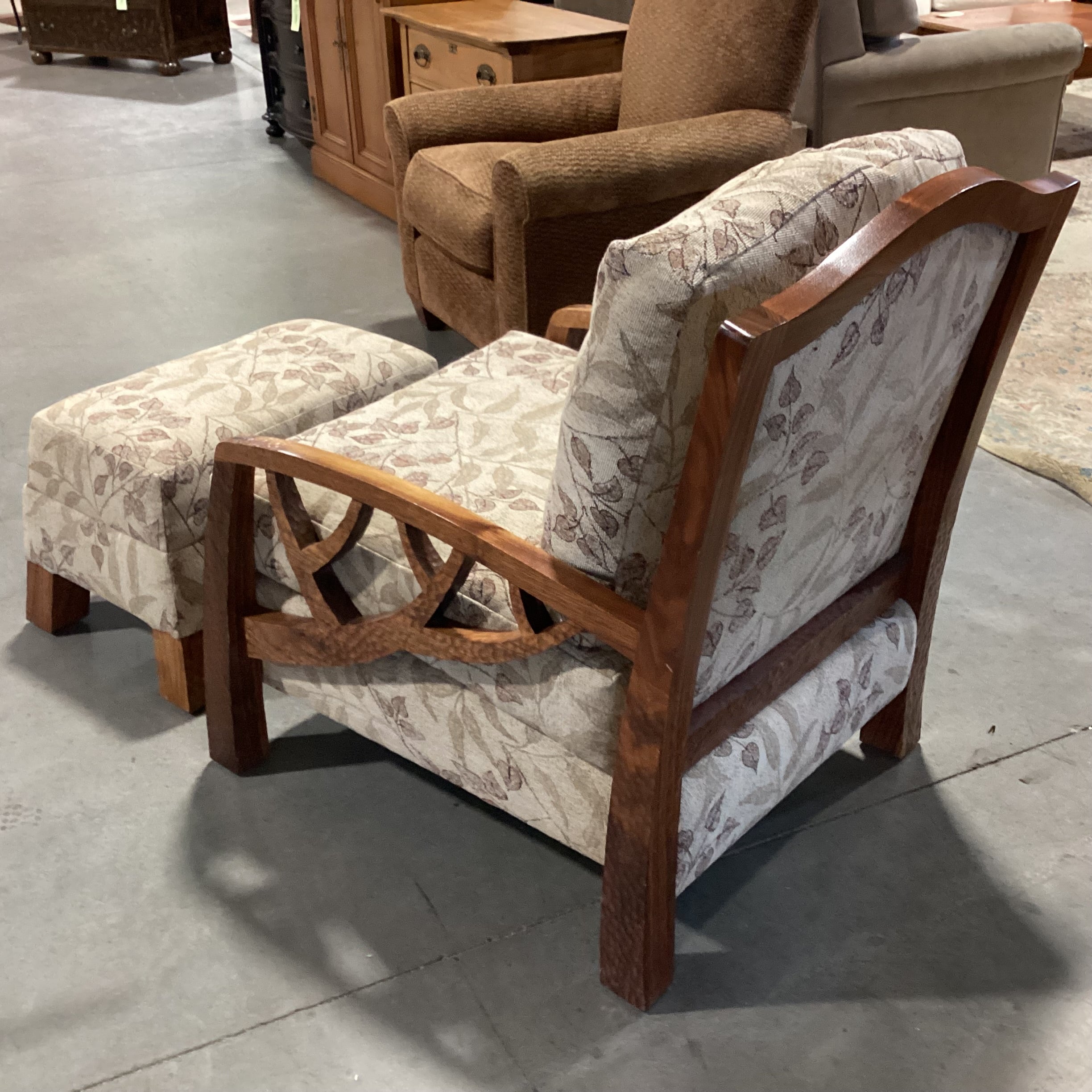 Arts & Crafts Style Carved Wood Divet & Branch Detail Brown & Tan Leaf Upholstered with Ottoman Chair 27"x 38"x 36"