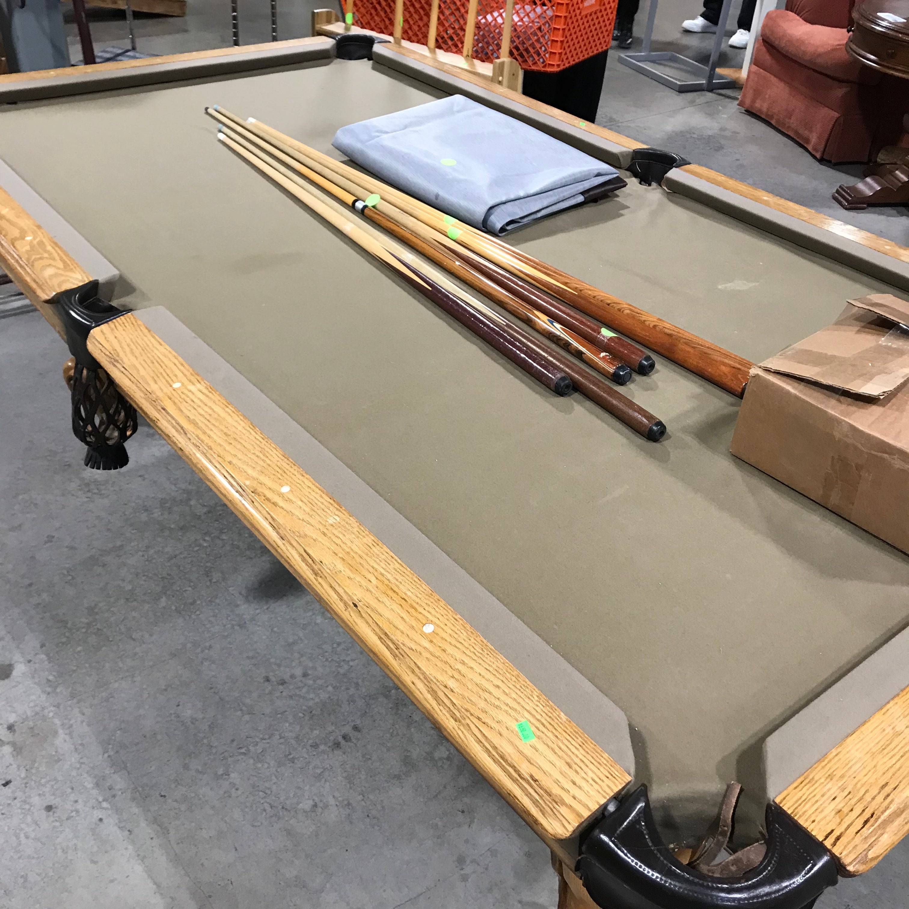 55.5" x 98" Oak Pool Table with 11 cue sticks stand and Accessories