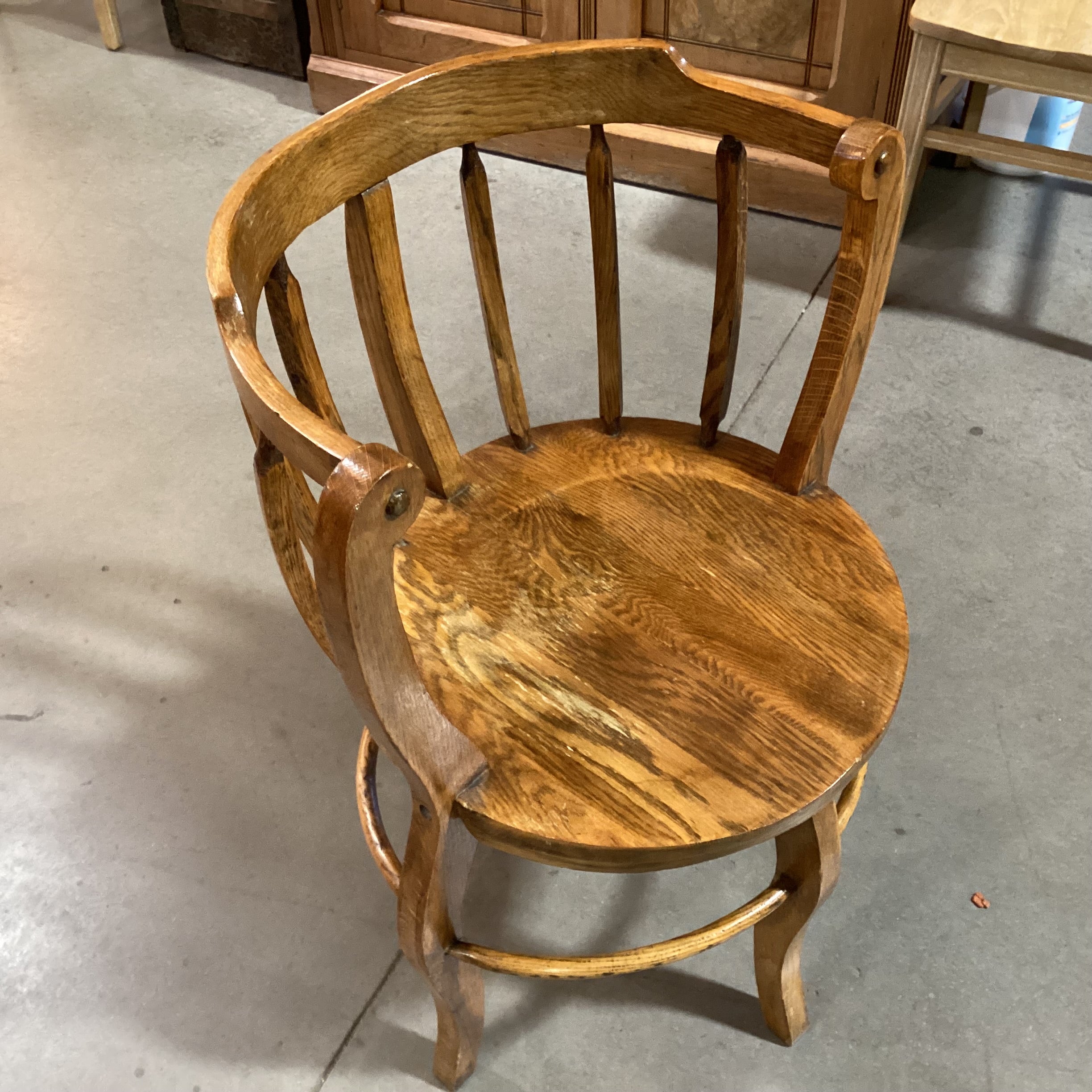 Antique Round Barrel Back Spindle Chair 20" Diameter x 30.5"