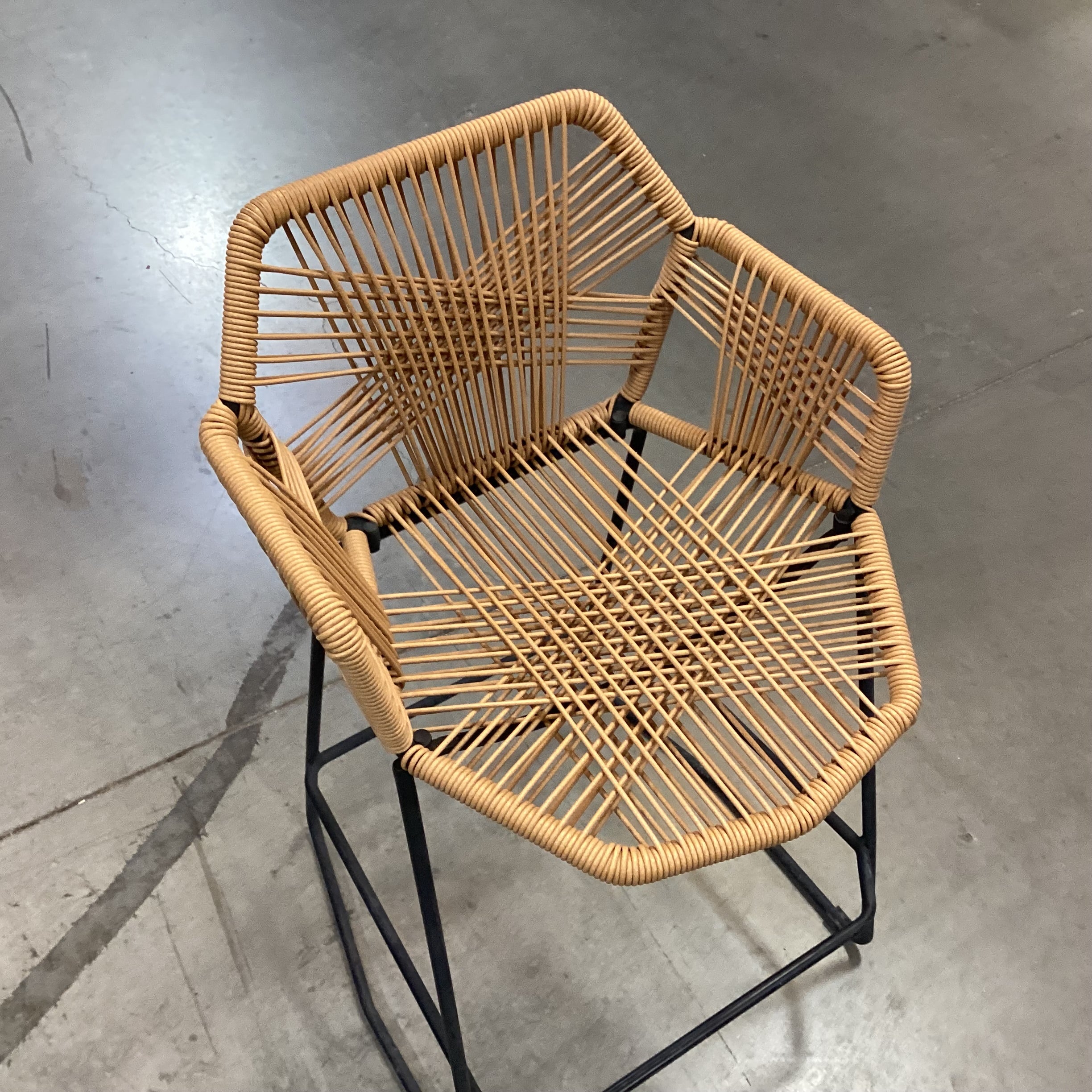 Resin Woven Rope Seat & Black Metal Barstool 26"
